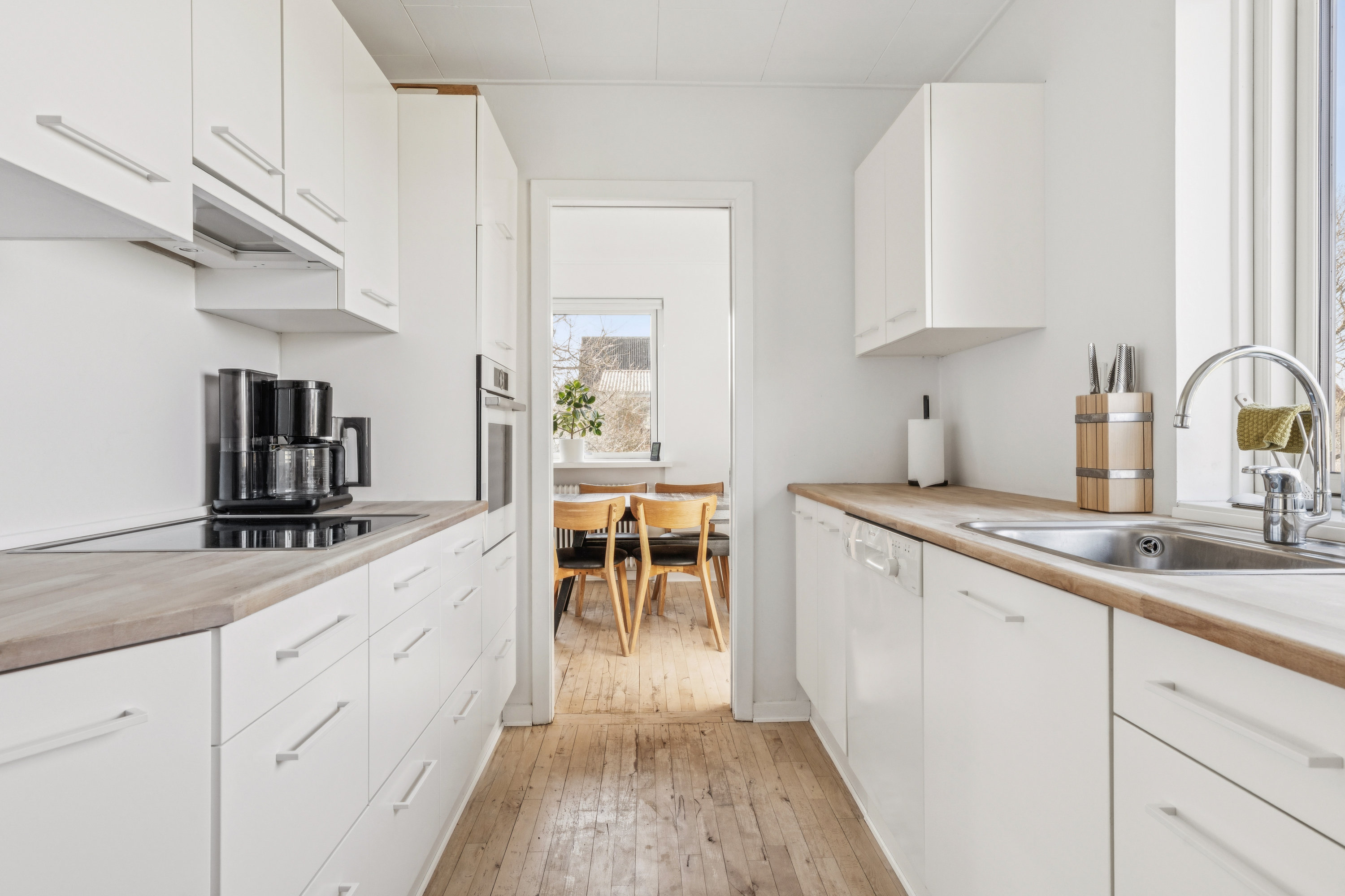 Fremhævet køkken billede i fuldskærmstilstand. Billede af Dalvej 9, 9240 Nibe