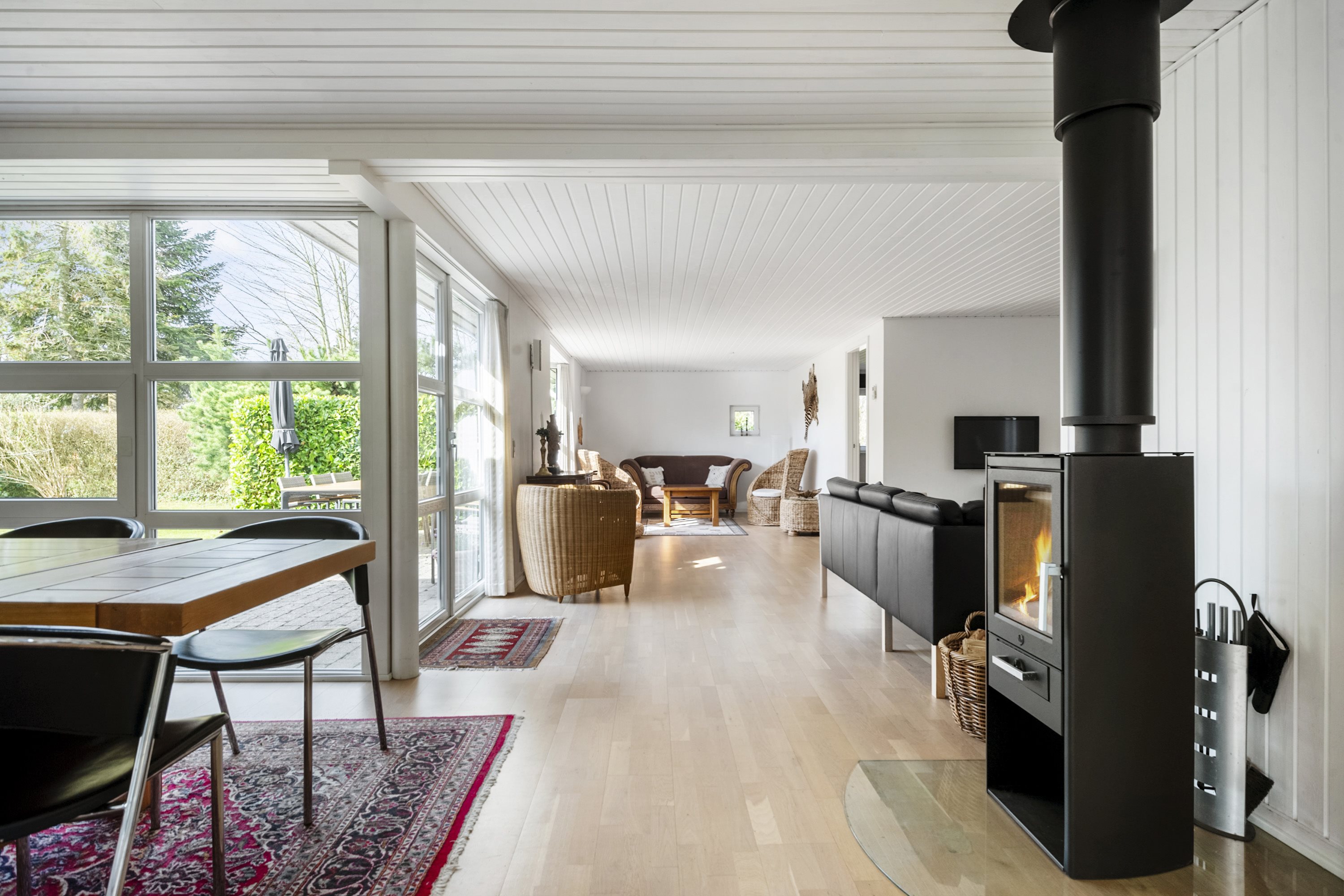 Fremhævet spisestue billede i fuldskærmstilstand. Billede af Spongsvej 32, Dyngby Strand, 8300 Odder