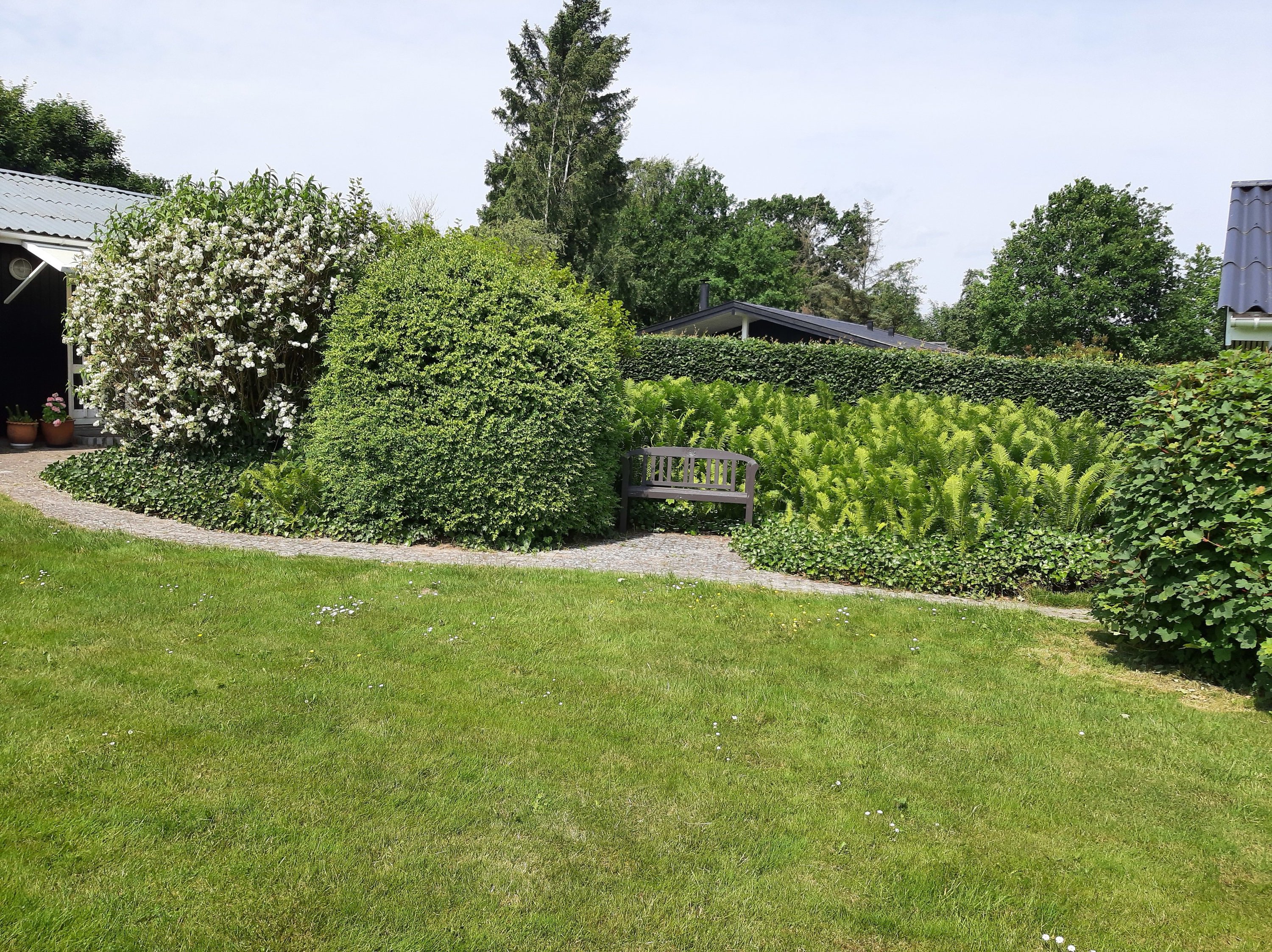 Fremhævet  billede i fuldskærmstilstand. Billede af Spongsvej 32, Dyngby Strand, 8300 Odder