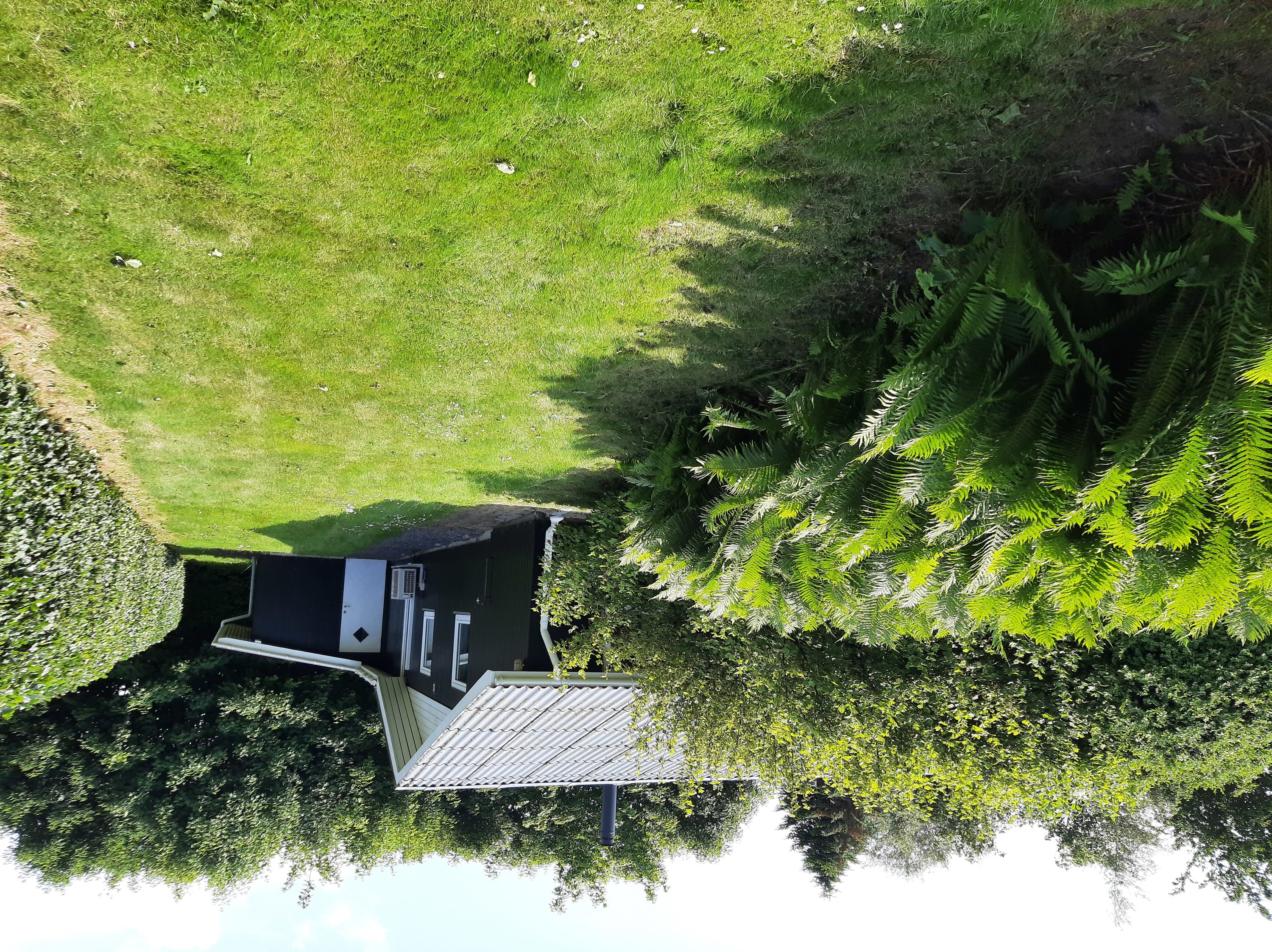 Fremhævet  billede i fuldskærmstilstand. Billede af Spongsvej 32, Dyngby Strand, 8300 Odder