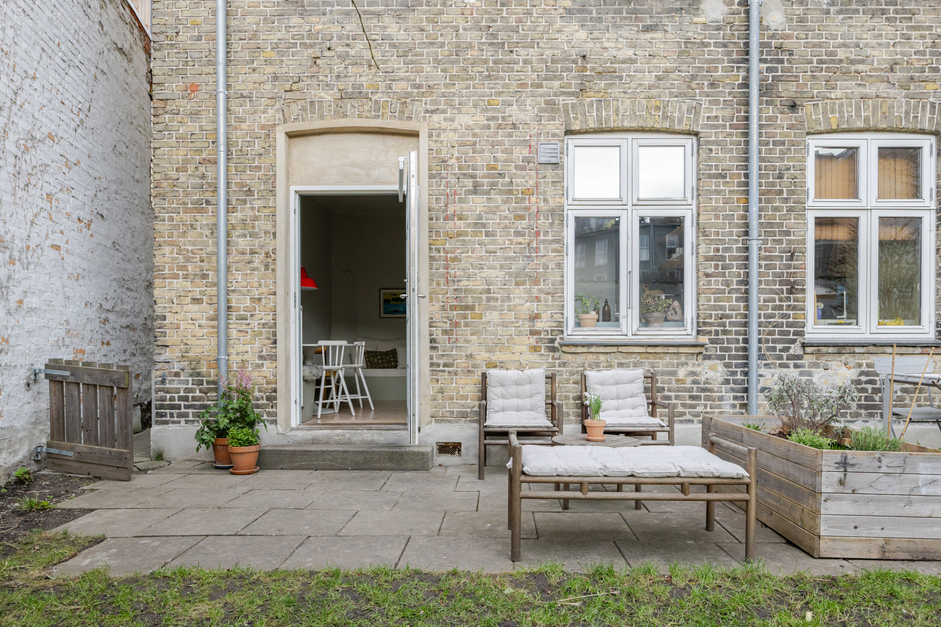 Fremhævet andet billede i fuldskærmstilstand. Billede af Brofogedvej 14A, st.. th., 2400 København NV