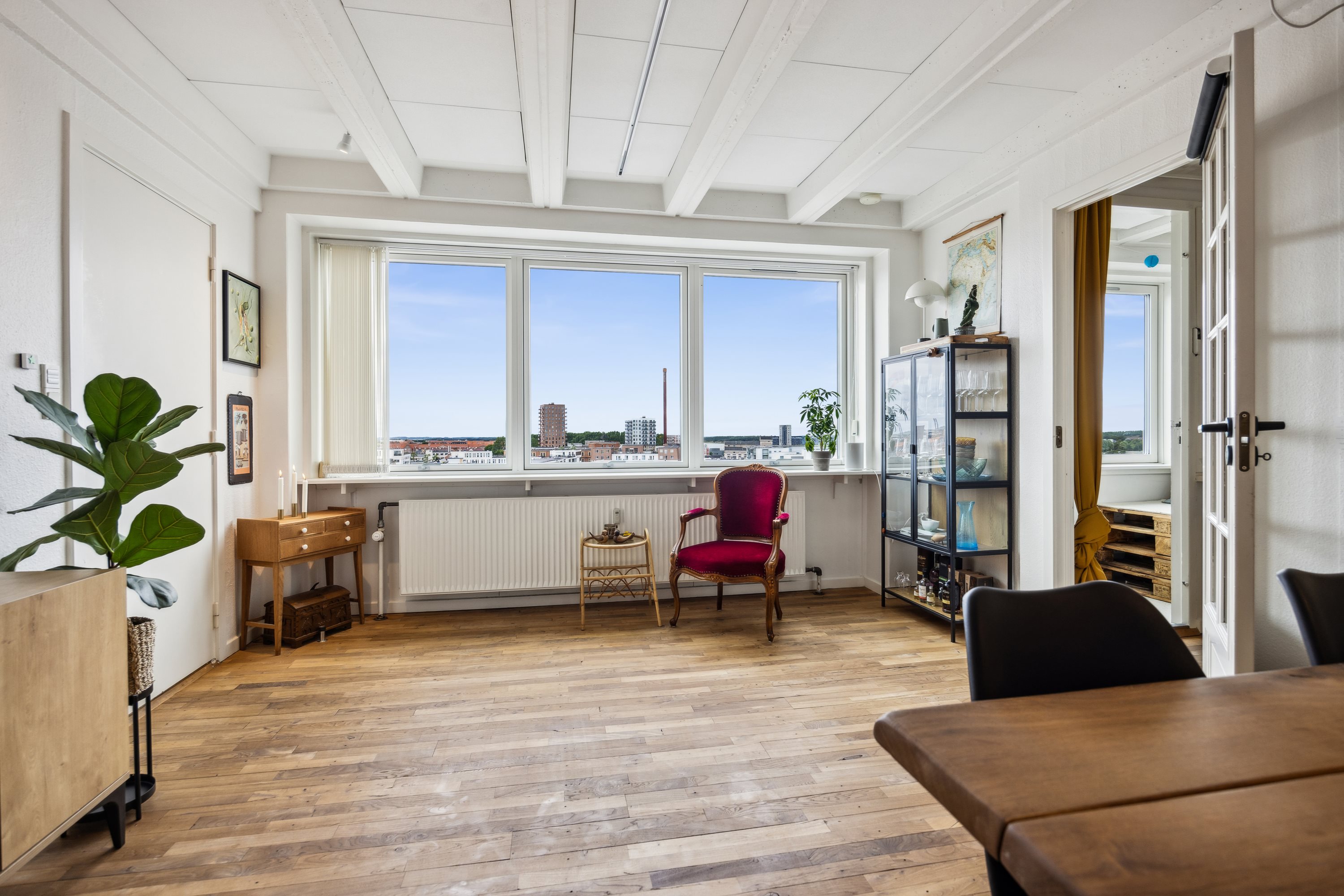 Fremhævet stue billede i fuldskærmstilstand. Billede af Vesterbro 127, 8. 806., 9000 Aalborg