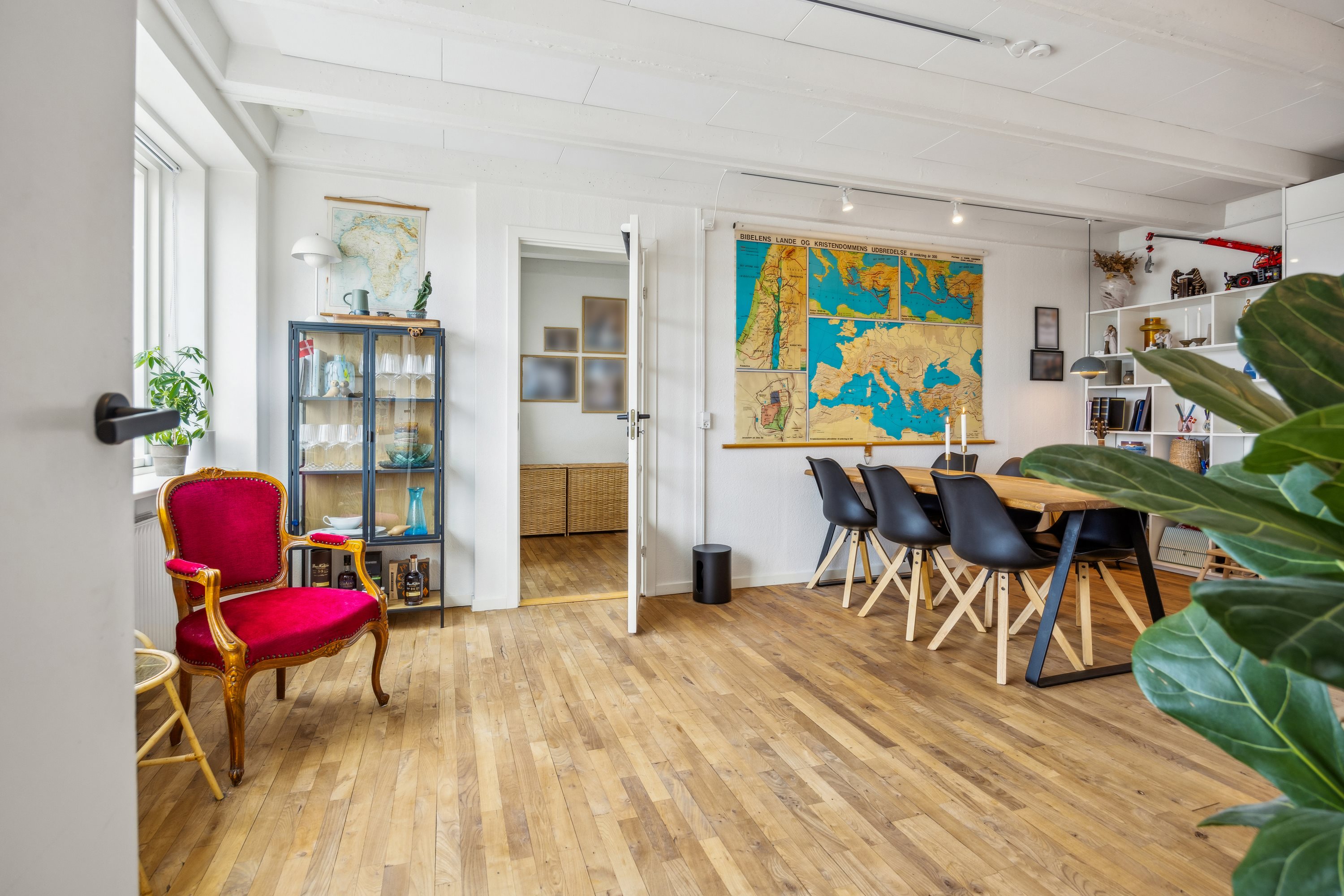 Fremhævet stue billede i fuldskærmstilstand. Billede af Vesterbro 127, 8. 806., 9000 Aalborg