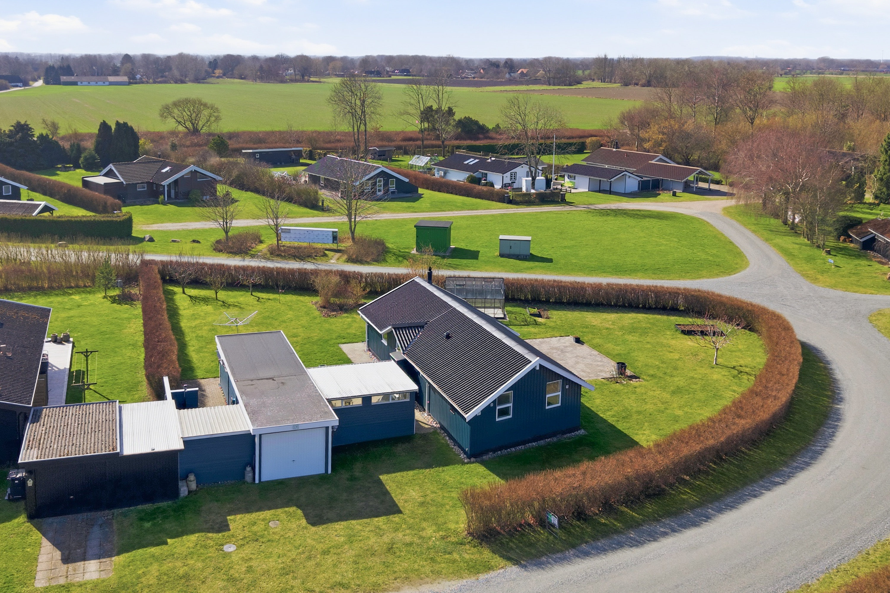 Fremhævet luftfoto billede i fuldskærmstilstand. Billede af Østparken 29, Hasmark Strand, 5450 Otterup