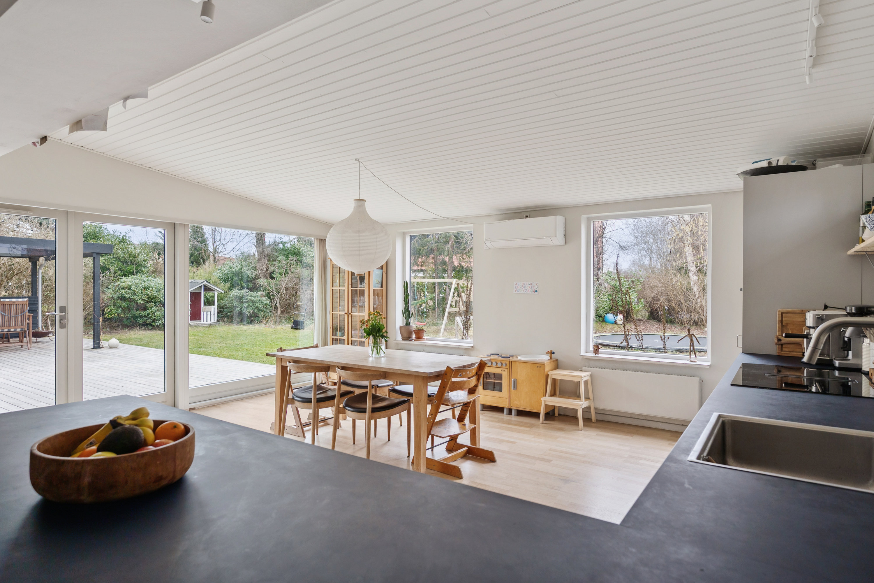 Fremhævet stue billede i fuldskærmstilstand. Billede af Bygmarken 12, Mørdrup, 3060 Espergærde