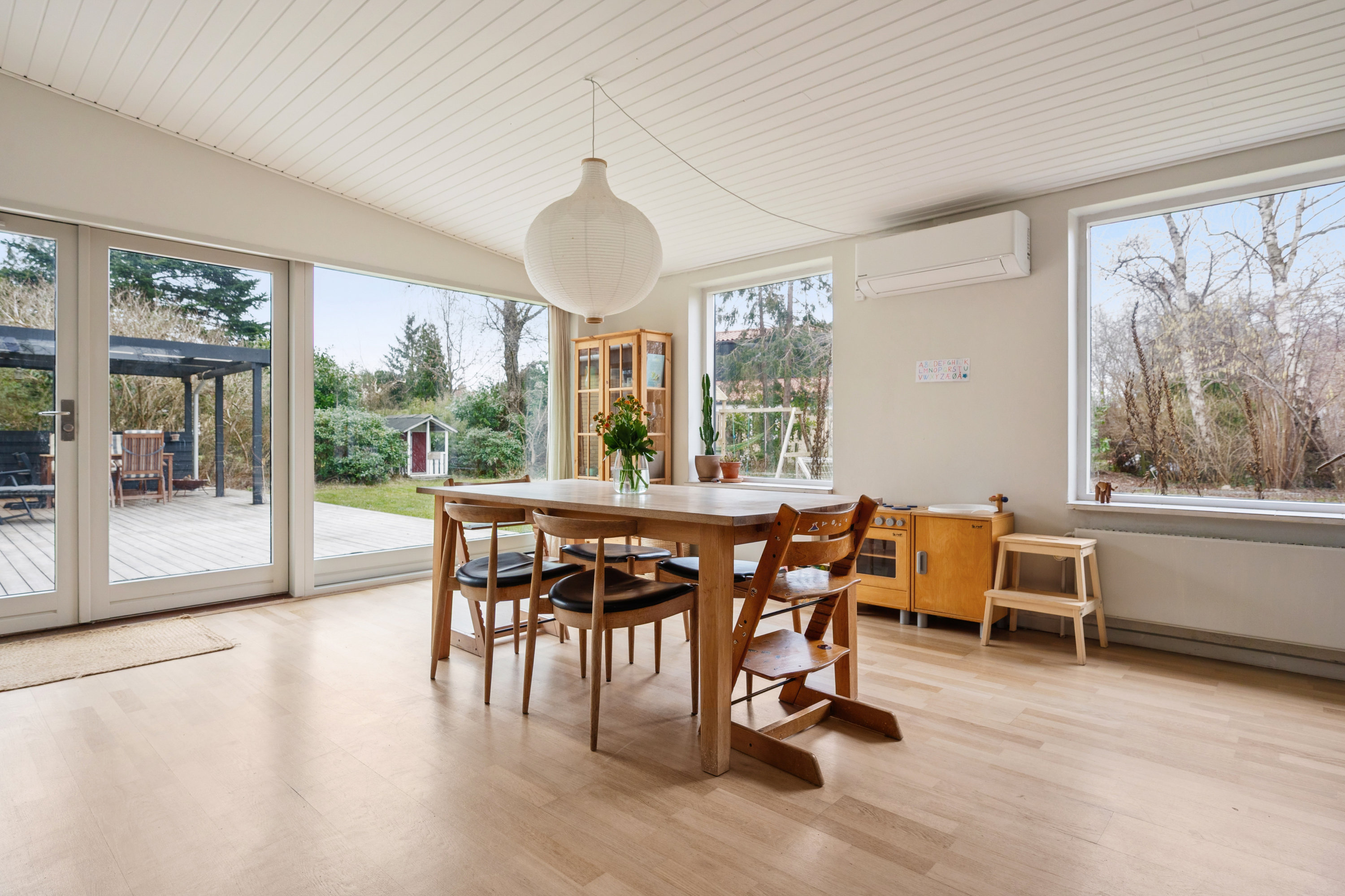 Fremhævet stue billede i fuldskærmstilstand. Billede af Bygmarken 12, Mørdrup, 3060 Espergærde