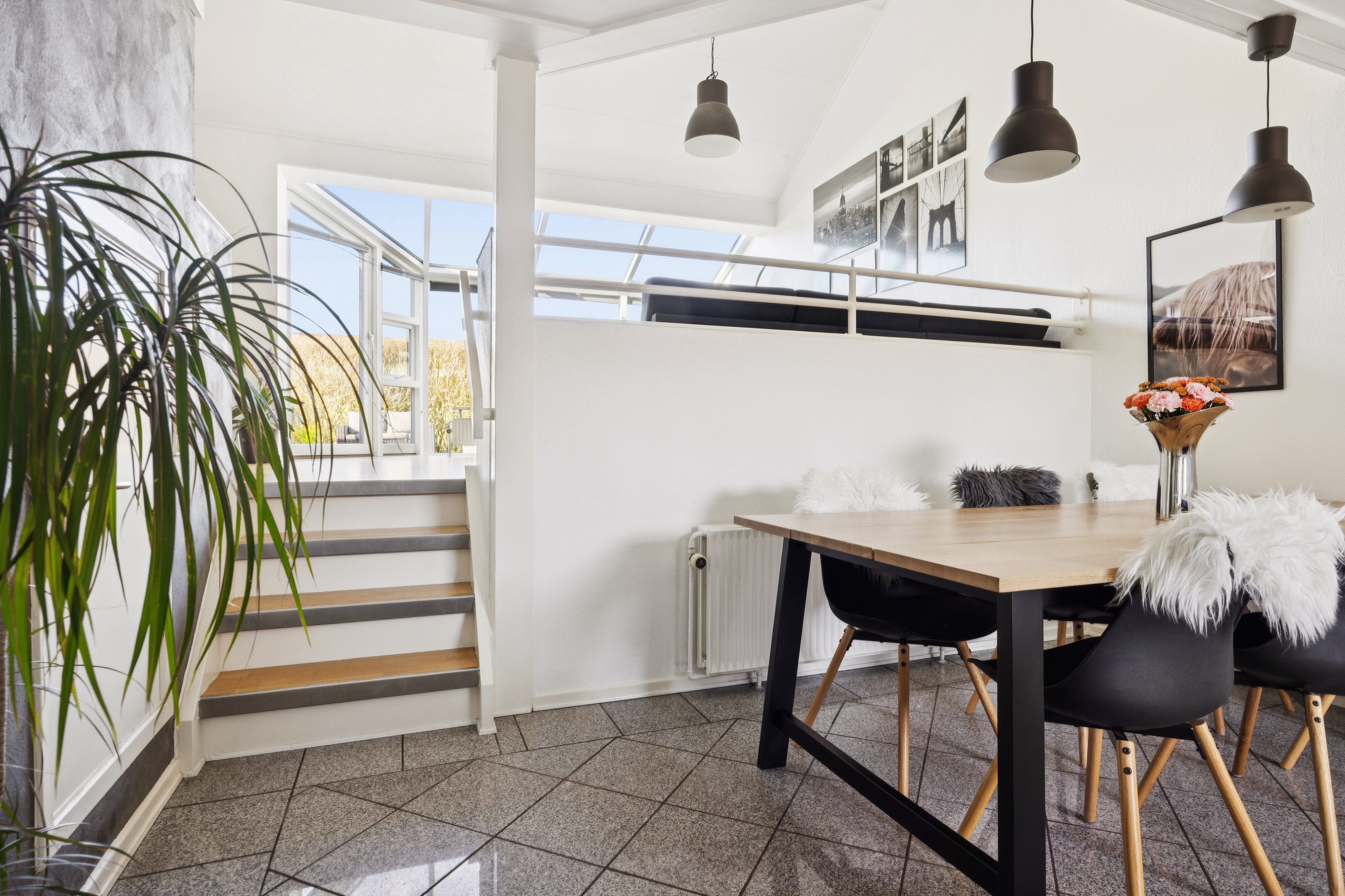 Fremhævet stue billede i fuldskærmstilstand. Billede af Ravndalen 9, 9310 Vodskov