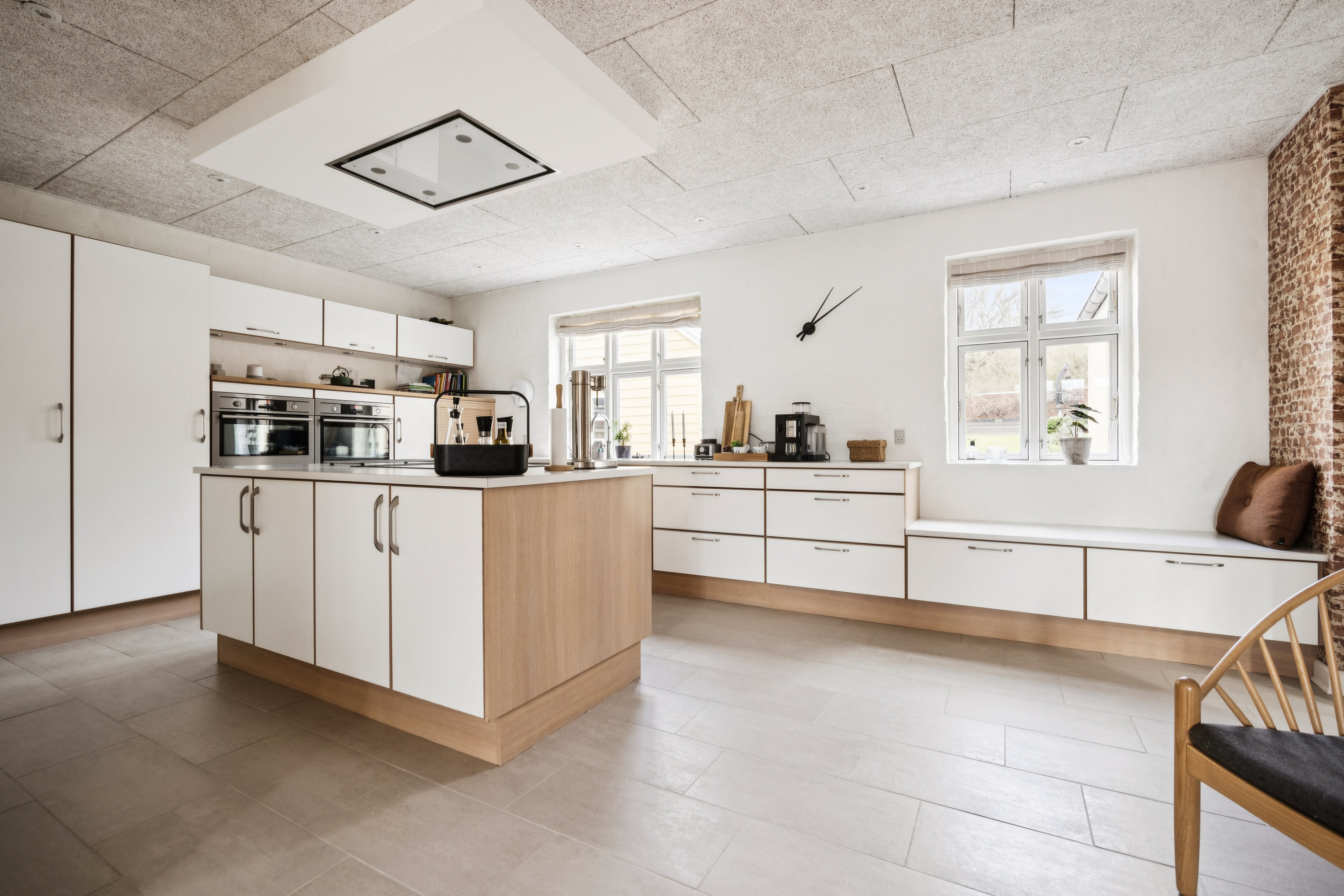 Fremhævet køkken billede i fuldskærmstilstand. Billede af Jens Bangs Vej 2, 9400 Nørresundby