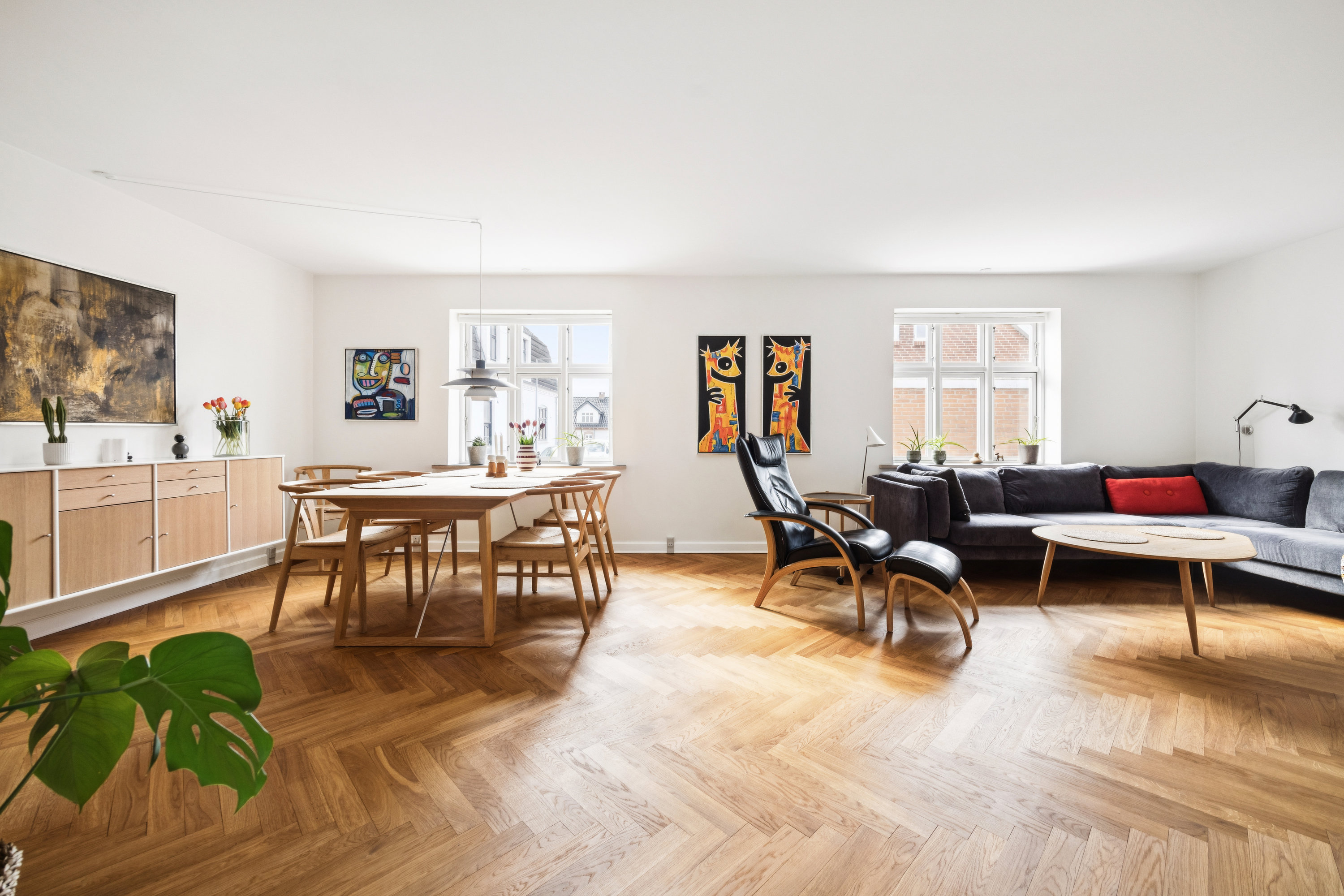 Fremhævet stue billede i fuldskærmstilstand. Billede af Jens Bangs Vej 2, 9400 Nørresundby