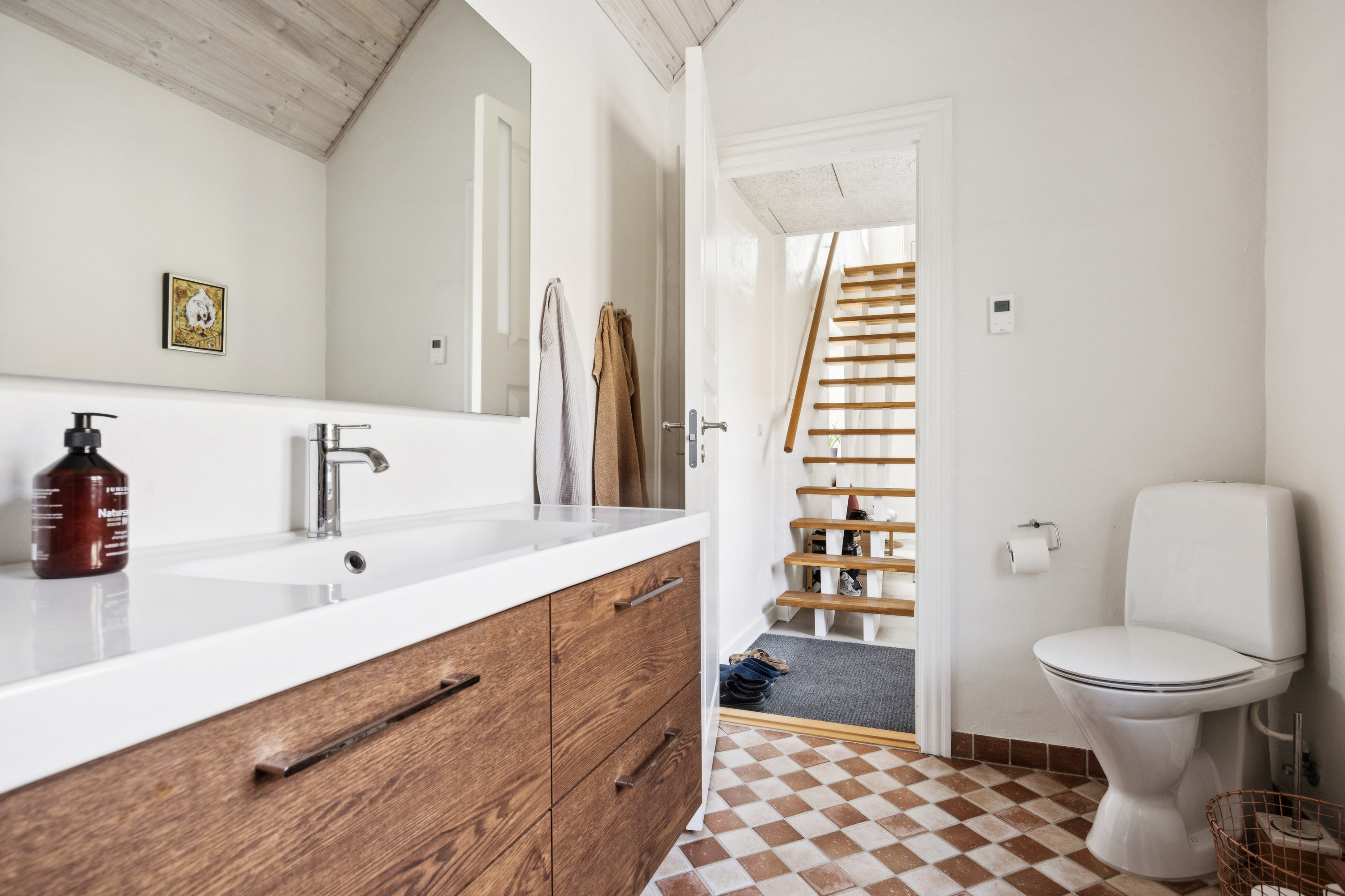 Fremhævet badeværelse billede i fuldskærmstilstand. Billede af Jens Bangs Vej 2, 9400 Nørresundby