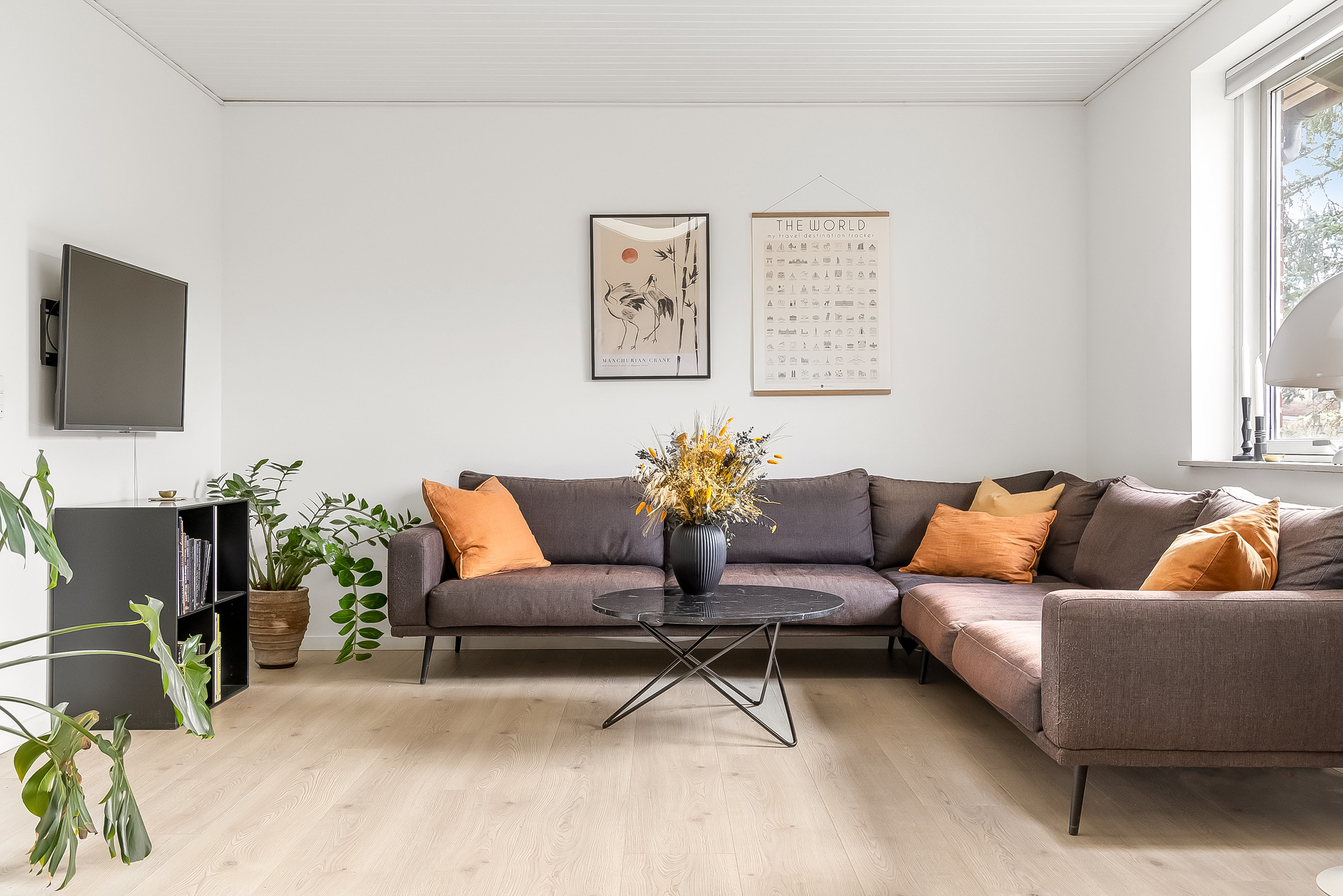 Fremhævet stue billede i fuldskærmstilstand. Billede af Skærbakken 2, 3210 Vejby