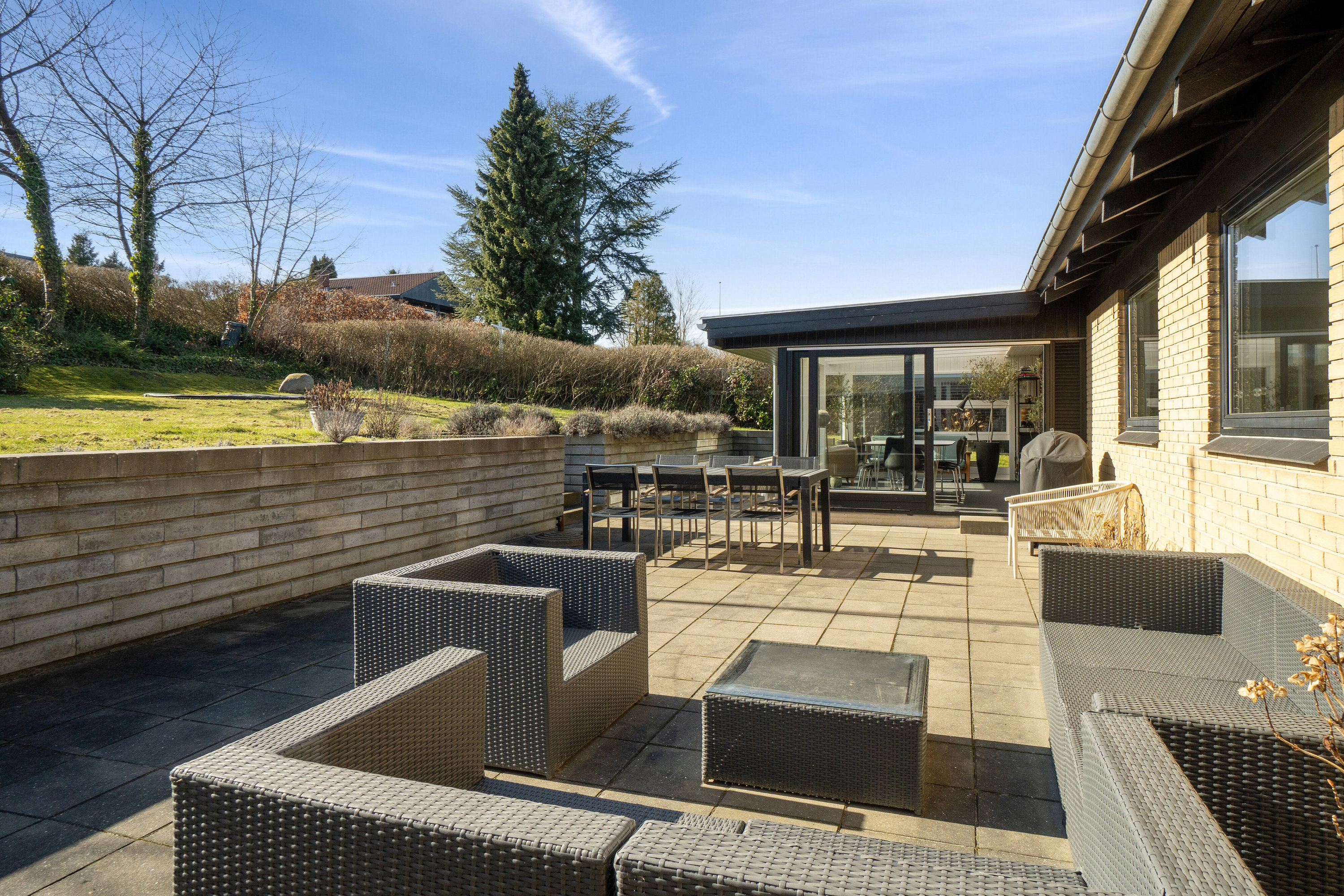 Fremhævet terrasse billede i fuldskærmstilstand. Billede af Holmetoften 67, 8270 Højbjerg