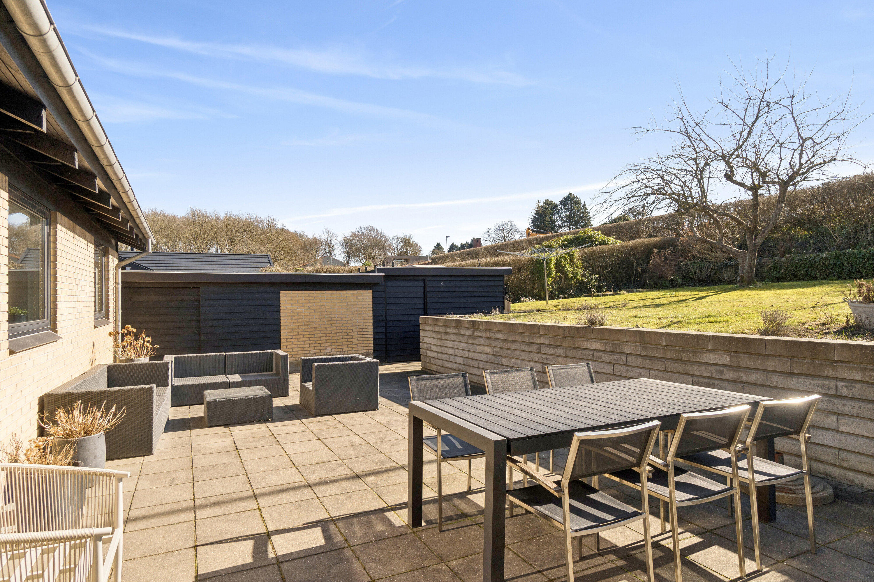 Fremhævet terrasse billede i fuldskærmstilstand. Billede af Holmetoften 67, 8270 Højbjerg