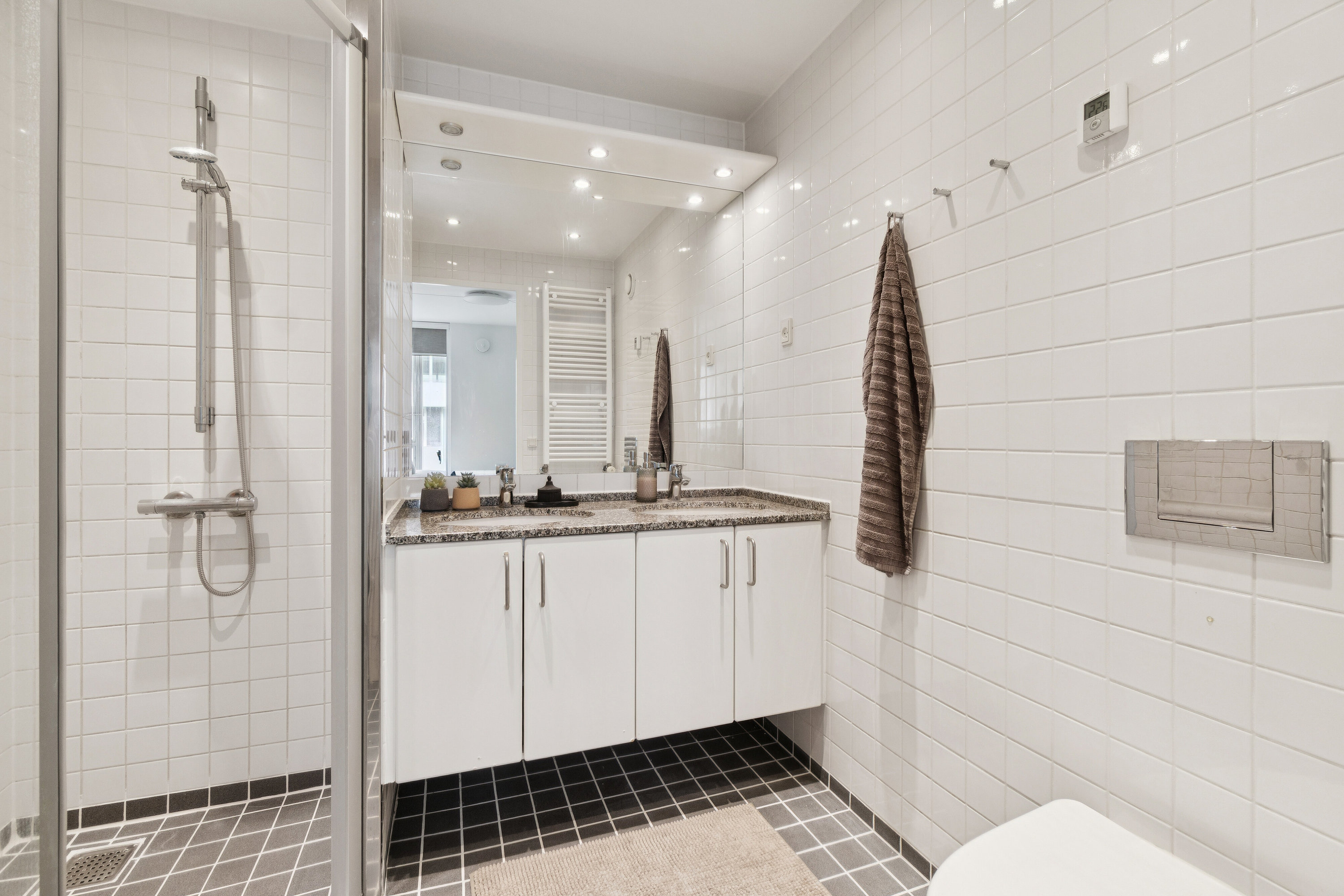 Fremhævet badeværelse billede i fuldskærmstilstand. Billede af Klaksvigsgade 5, st.. th., 2300 København S