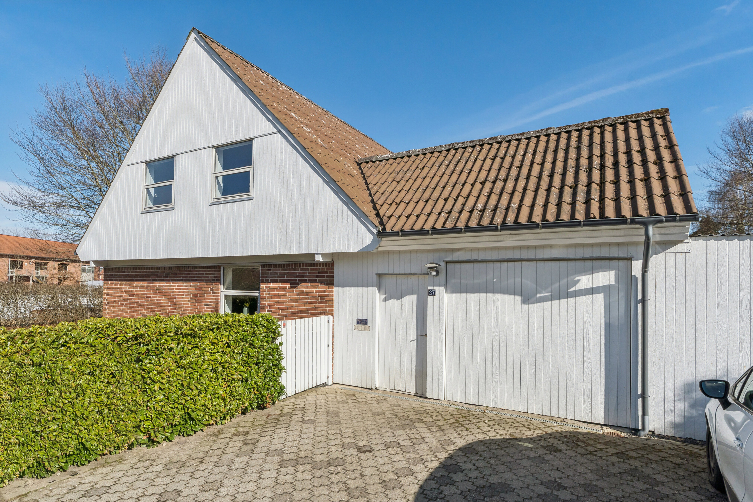 Fremhævet set fra vejen billede i fuldskærmstilstand. Billede af Solbakkevej 27, 8600 Silkeborg