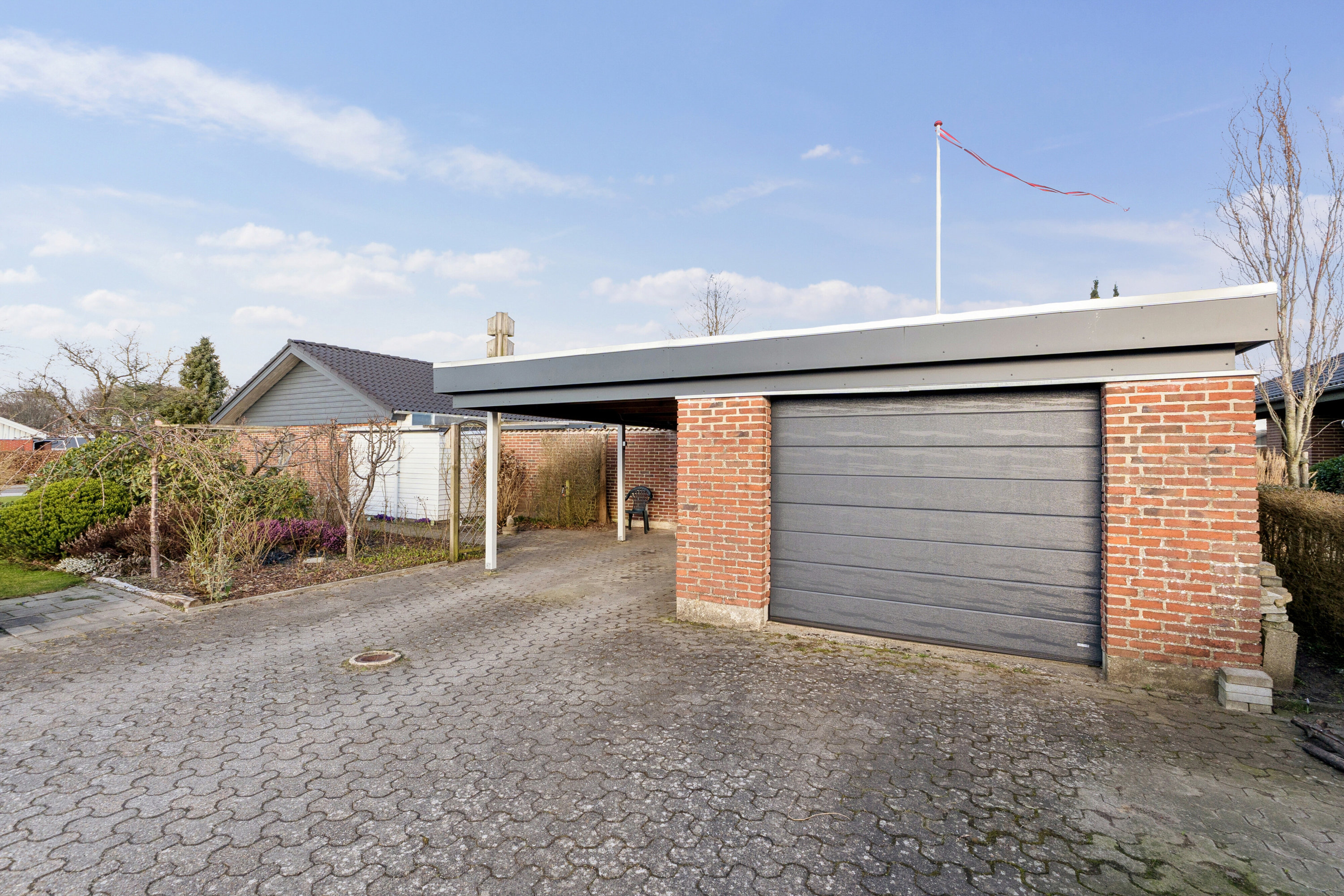 Fremhævet set fra vejen billede i fuldskærmstilstand. Billede af Poul Gerness Vej 22, 7430 Ikast