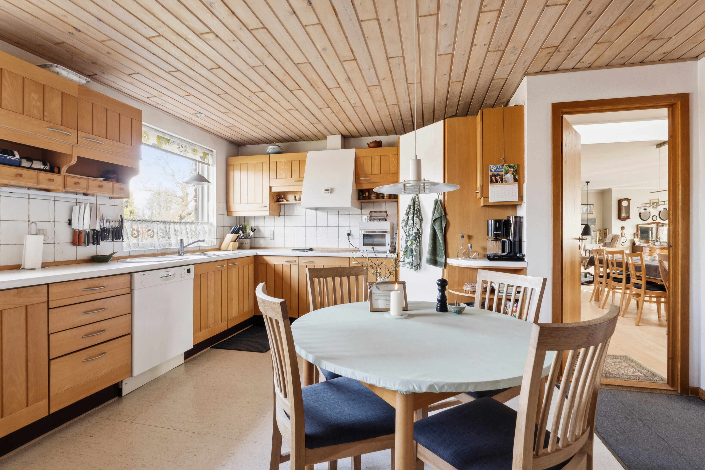 Fremhævet spisestue billede i fuldskærmstilstand. Billede af Poul Gerness Vej 22, 7430 Ikast