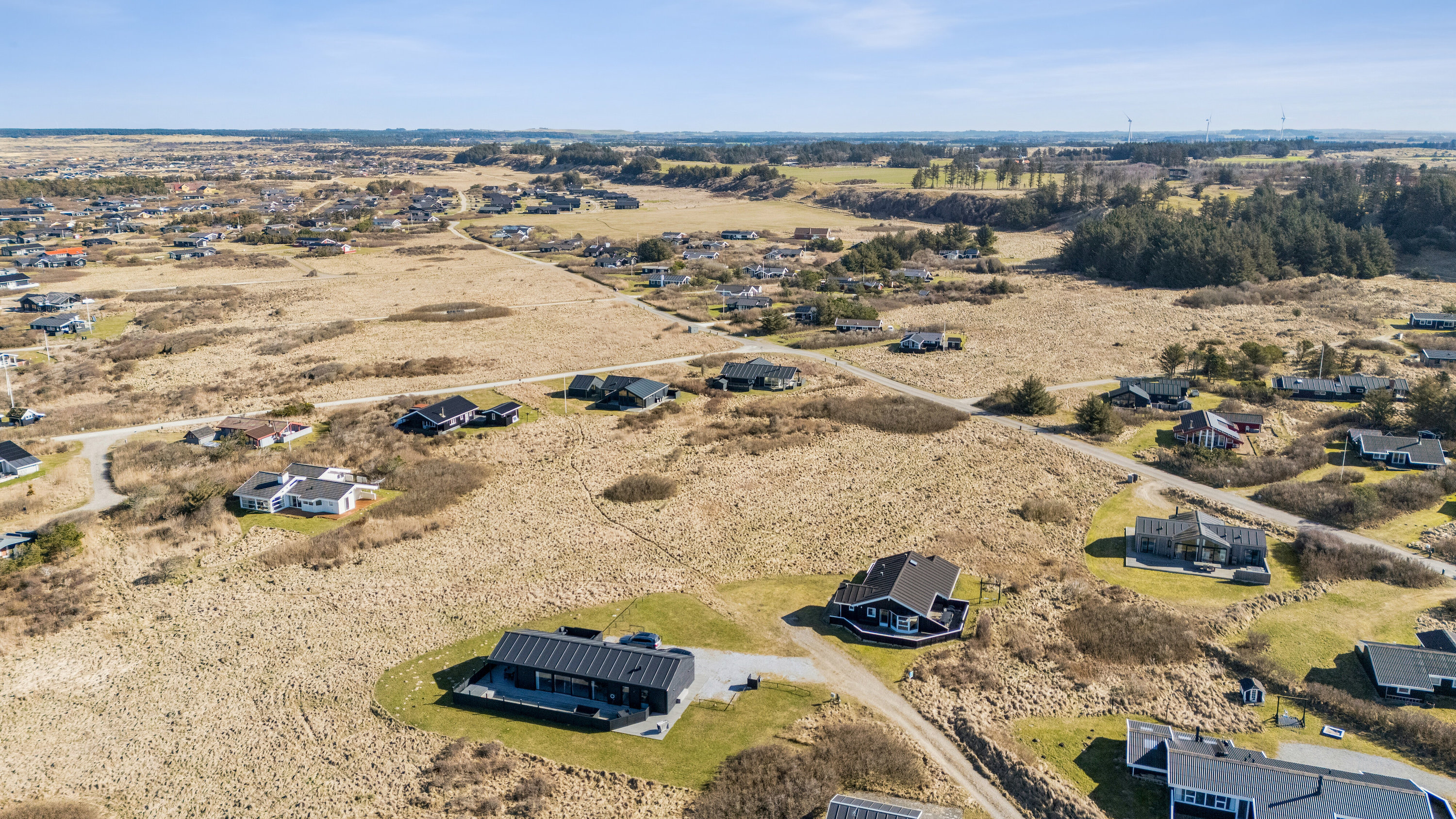 Fremhævet luftfoto billede i fuldskærmstilstand. Billede af Midnatsvej 4, Skal Klit, 9800 Hjørring
