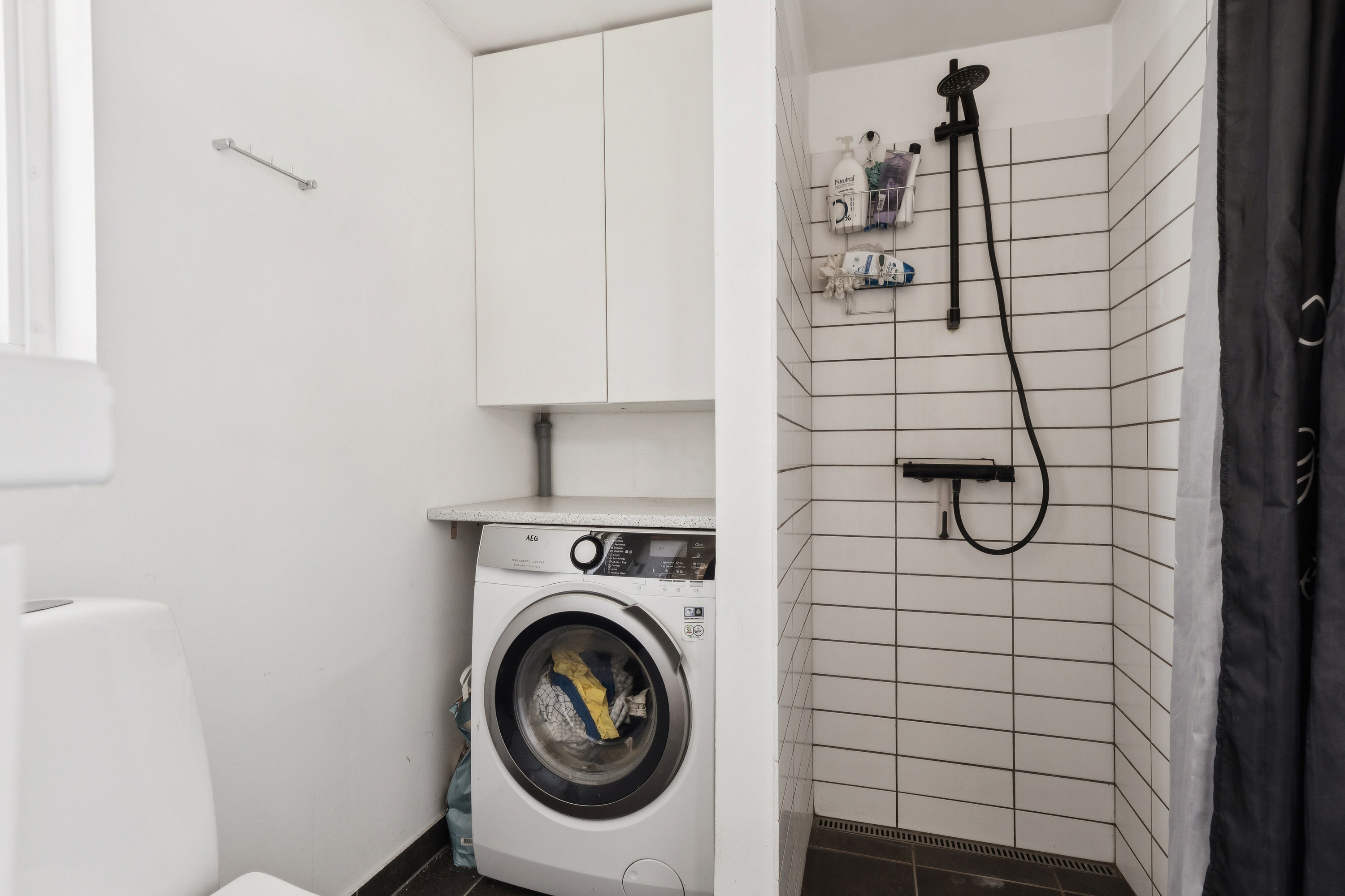 Fremhævet badeværelse billede i fuldskærmstilstand. Billede af Mellemvang 6, Ejby, 4070 Kirke Hyllinge