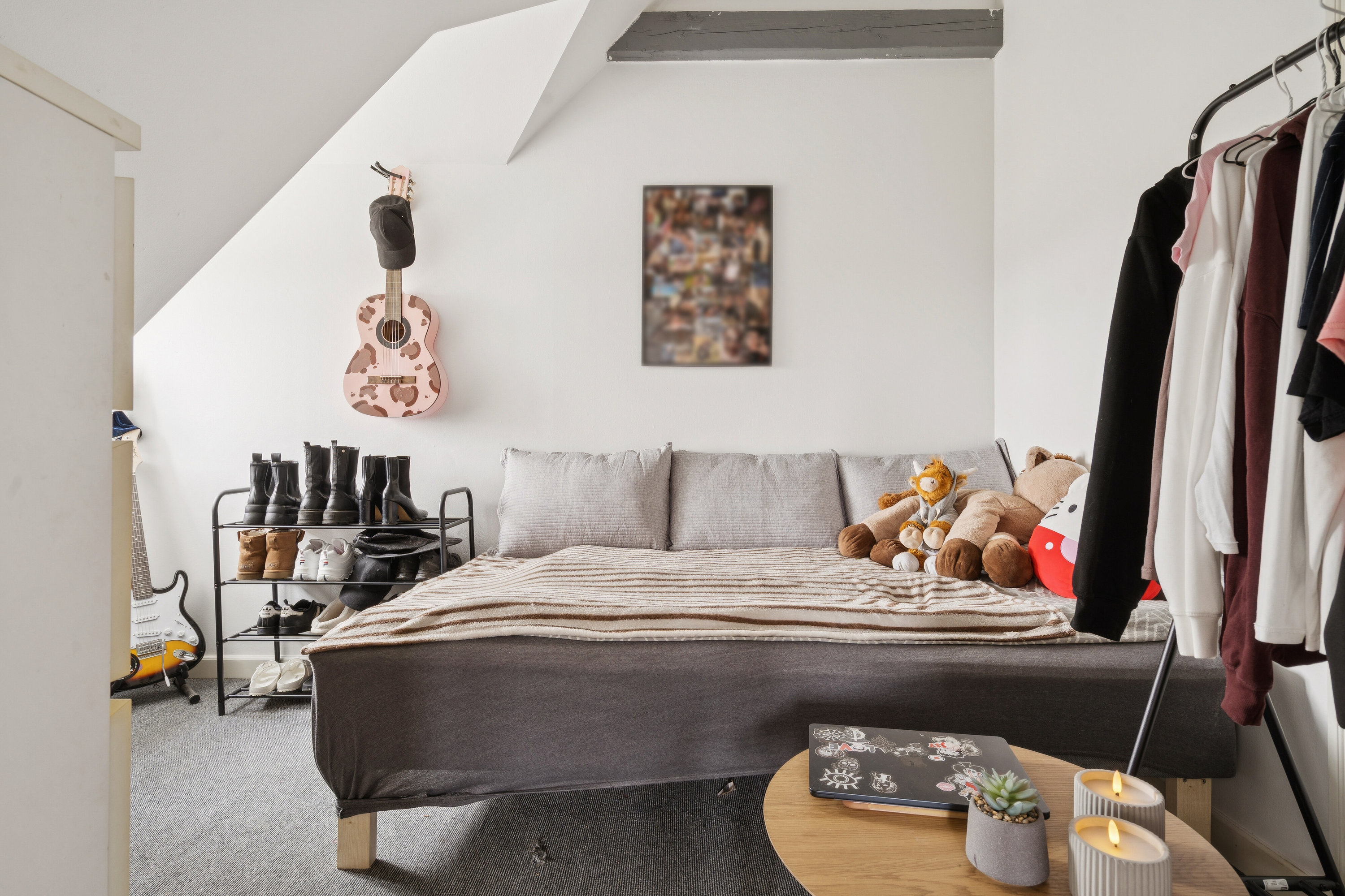 Fremhævet soveværelse billede i fuldskærmstilstand. Billede af Sølvagervej 6, 4640 Faxe