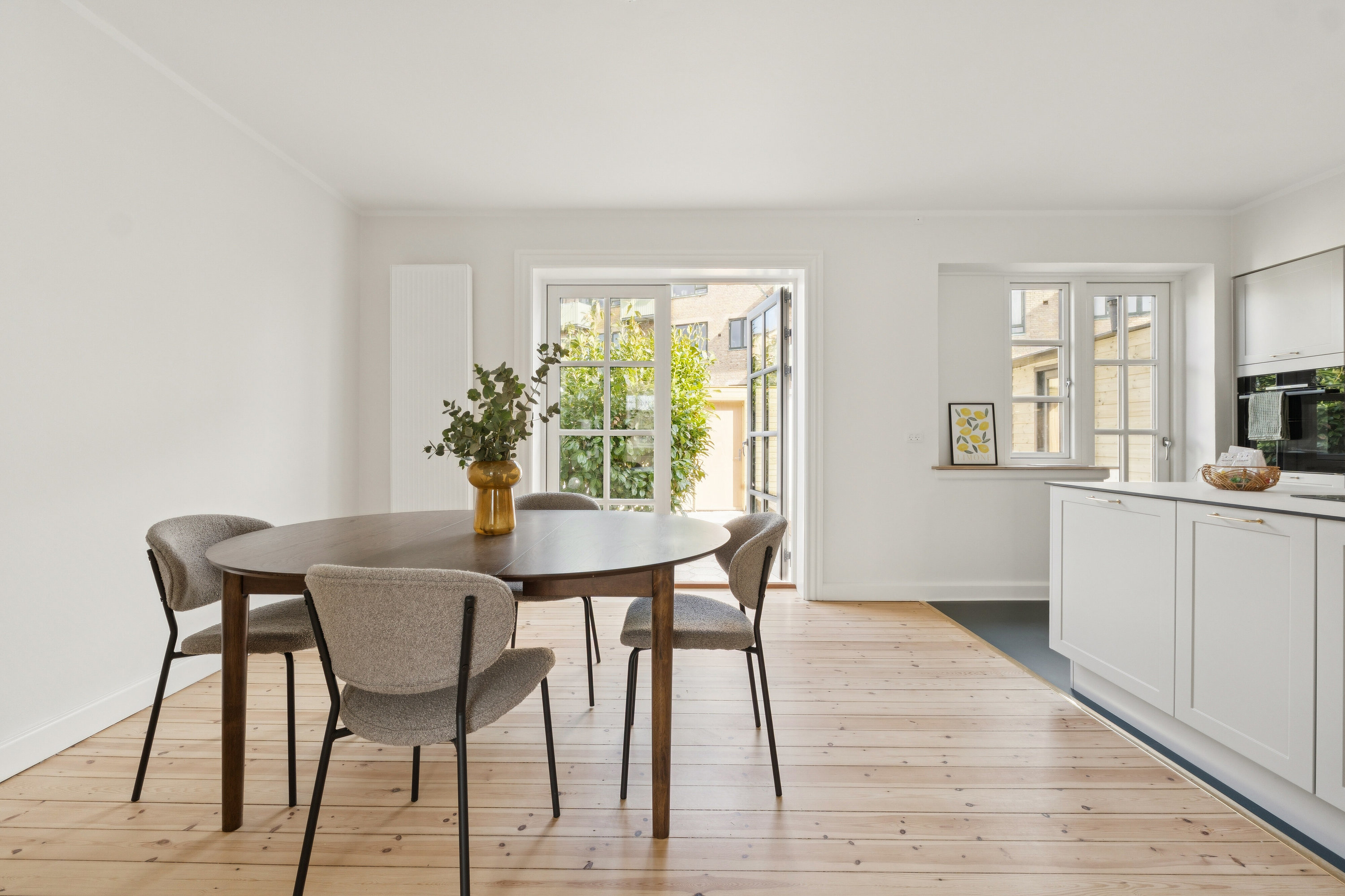 Fremhævet spisestue billede i fuldskærmstilstand. Billede af Padborgvej 45, 2610 Rødovre