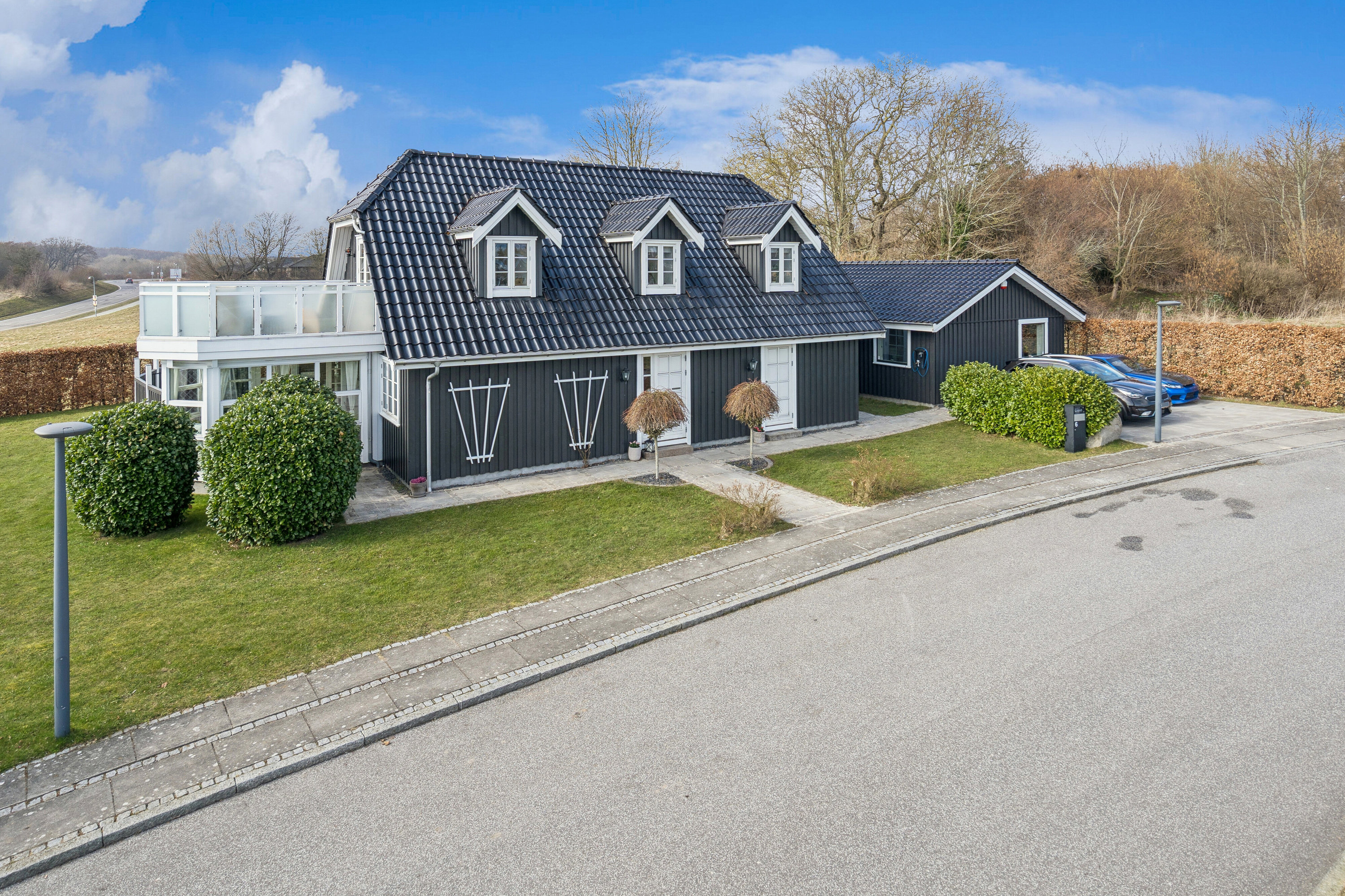 Fremhævet set fra vejen billede i fuldskærmstilstand. Billede af Sølvagervej 6, 4640 Faxe