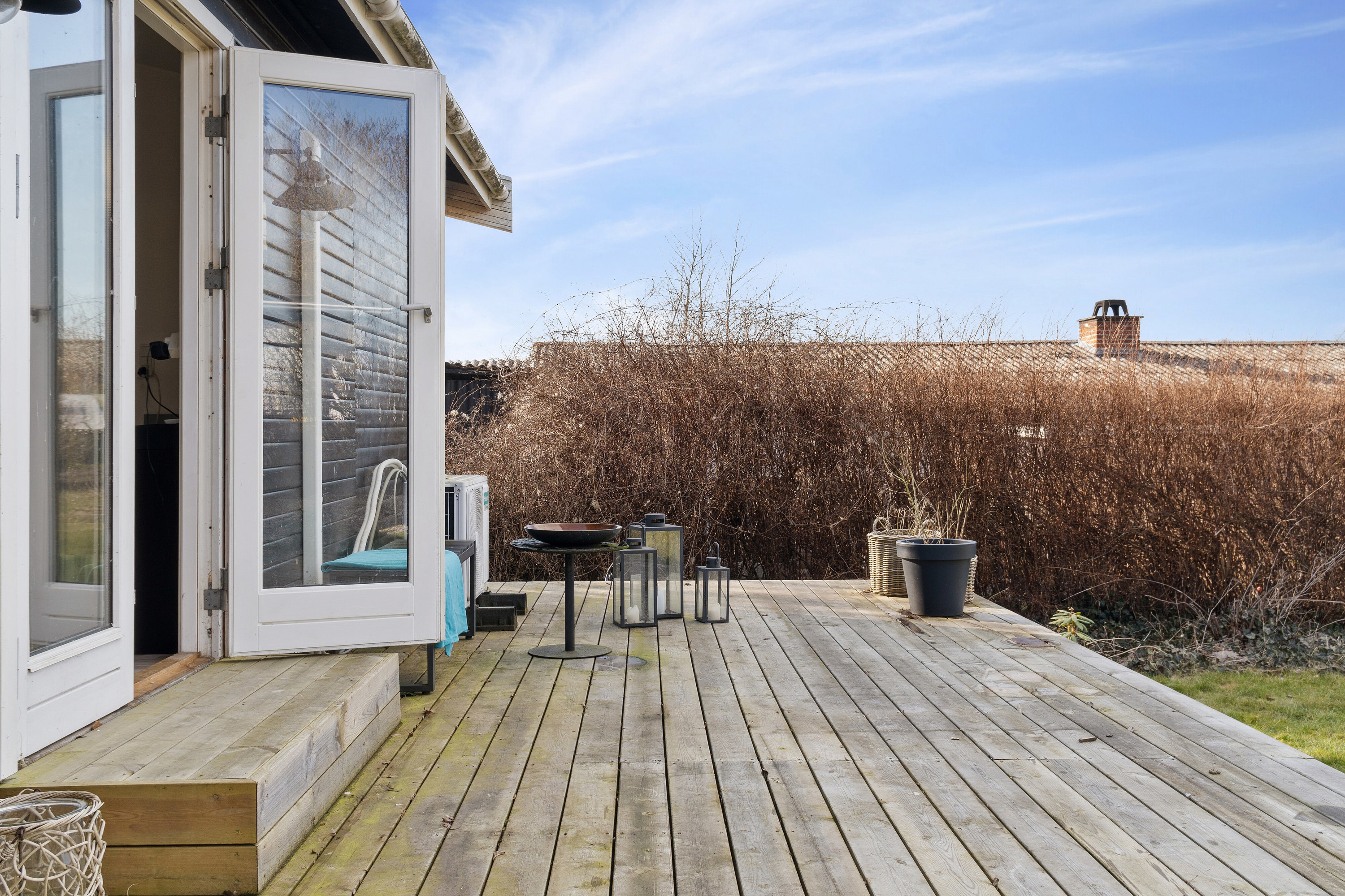 Fremhævet set fra haven billede i fuldskærmstilstand. Billede af Mellemvang 6, Ejby, 4070 Kirke Hyllinge