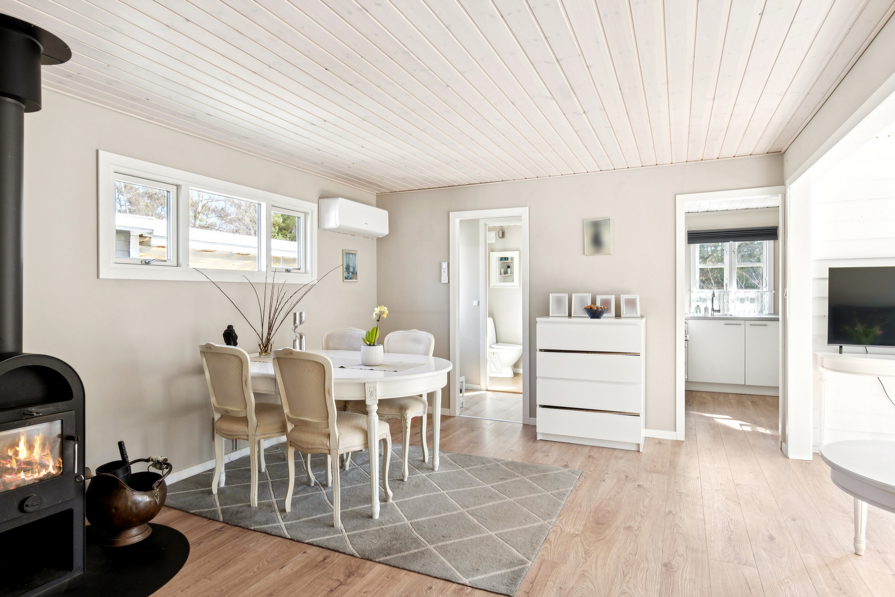 Fremhævet spisestue billede i fuldskærmstilstand. Billede af Læhegnet 8, Ell Kohave, 4573 Højby