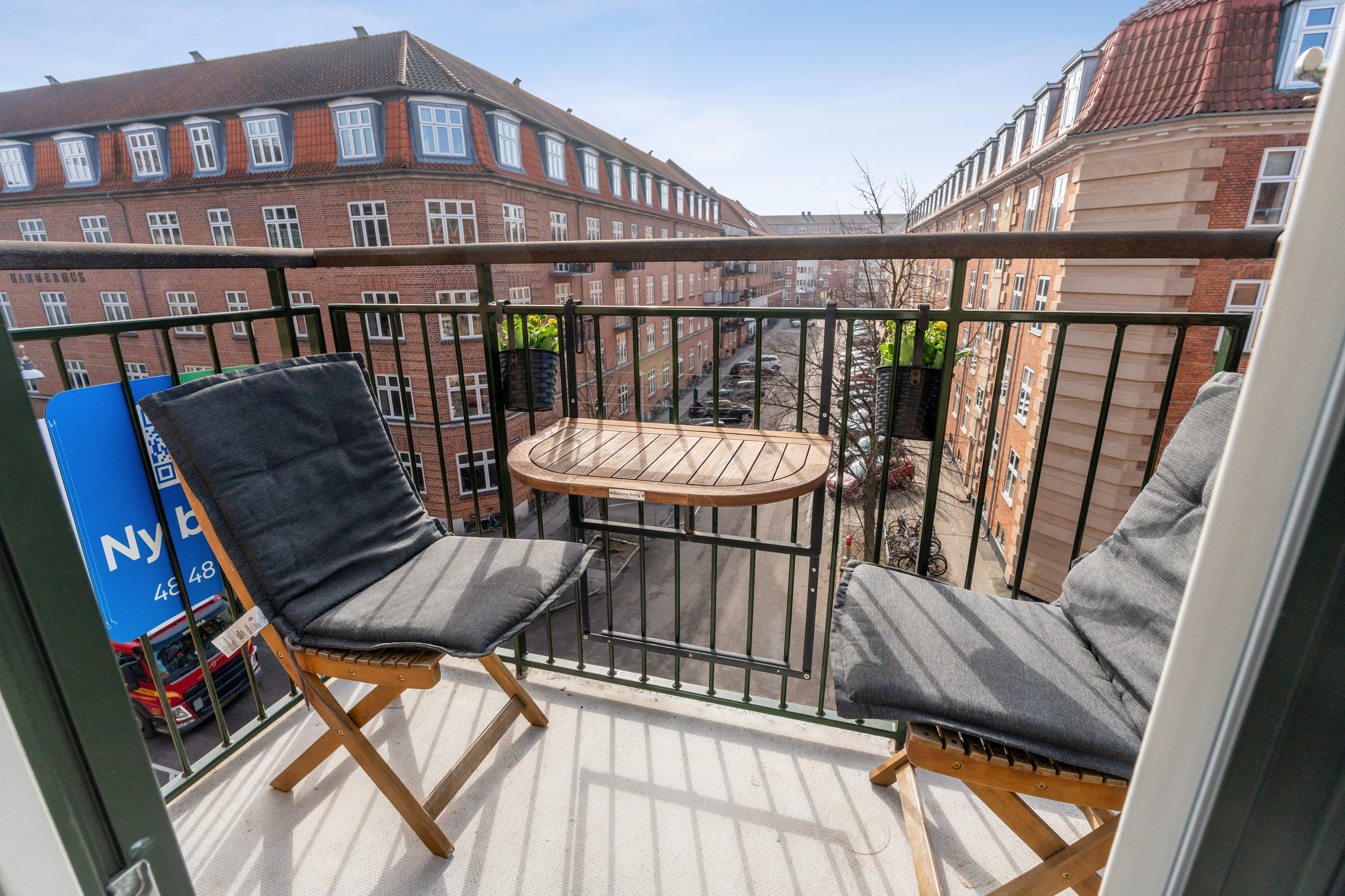 Fremhævet altan billede i fuldskærmstilstand. Billede af Otto Mallings Gade 8, 3. th., 2100 København Ø