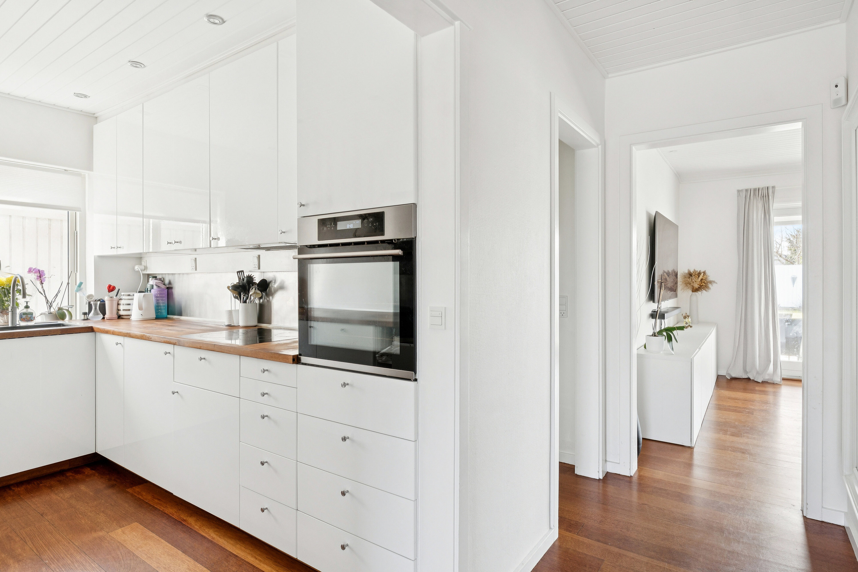 Fremhævet køkken billede i fuldskærmstilstand. Billede af Nørremarksvej 21, 2650 Hvidovre