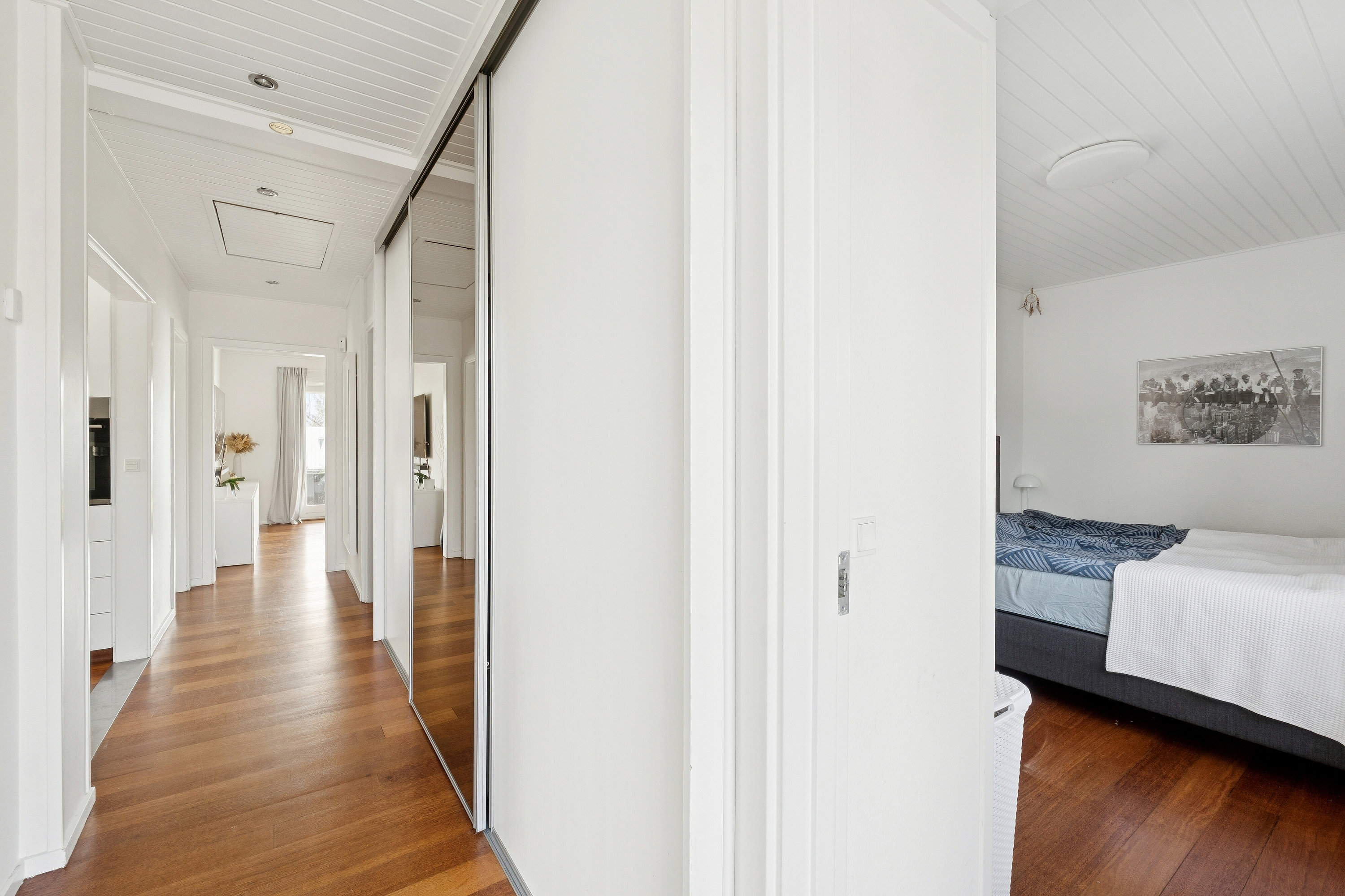 Fremhævet gang billede i fuldskærmstilstand. Billede af Nørremarksvej 21, 2650 Hvidovre