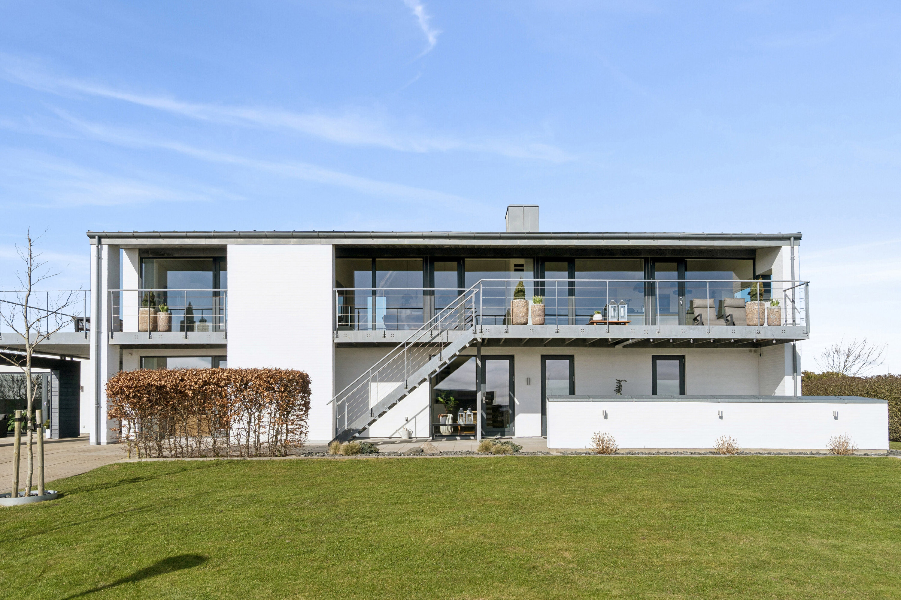 Fremhævet set fra haven billede i fuldskærmstilstand. Billede af Lavendelvej 4, 7700 Thisted