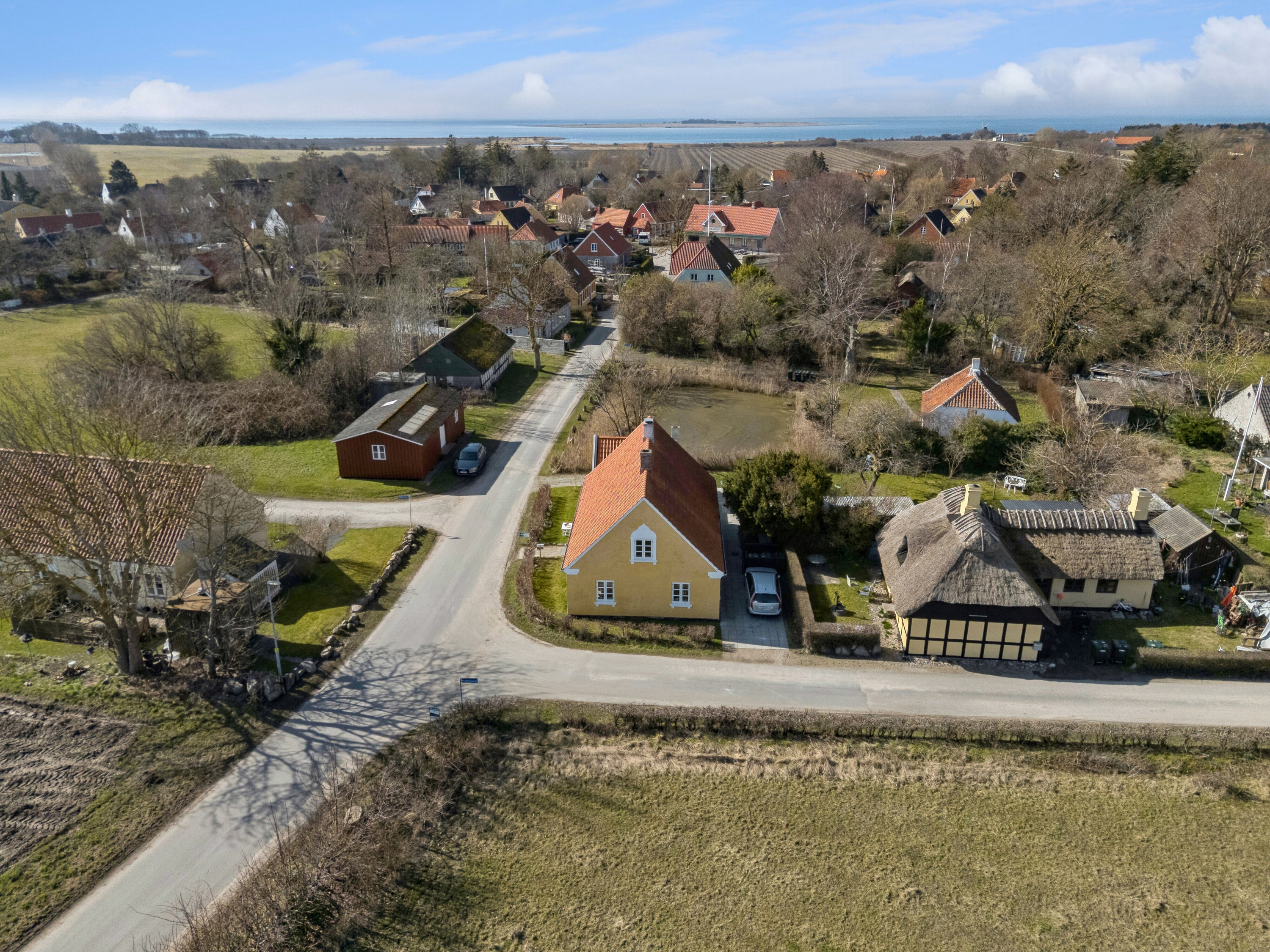 Fremhævet luftfoto billede i fuldskærmstilstand. Billede af Strynø Brovej 3, Strynø, 5943 Strynø