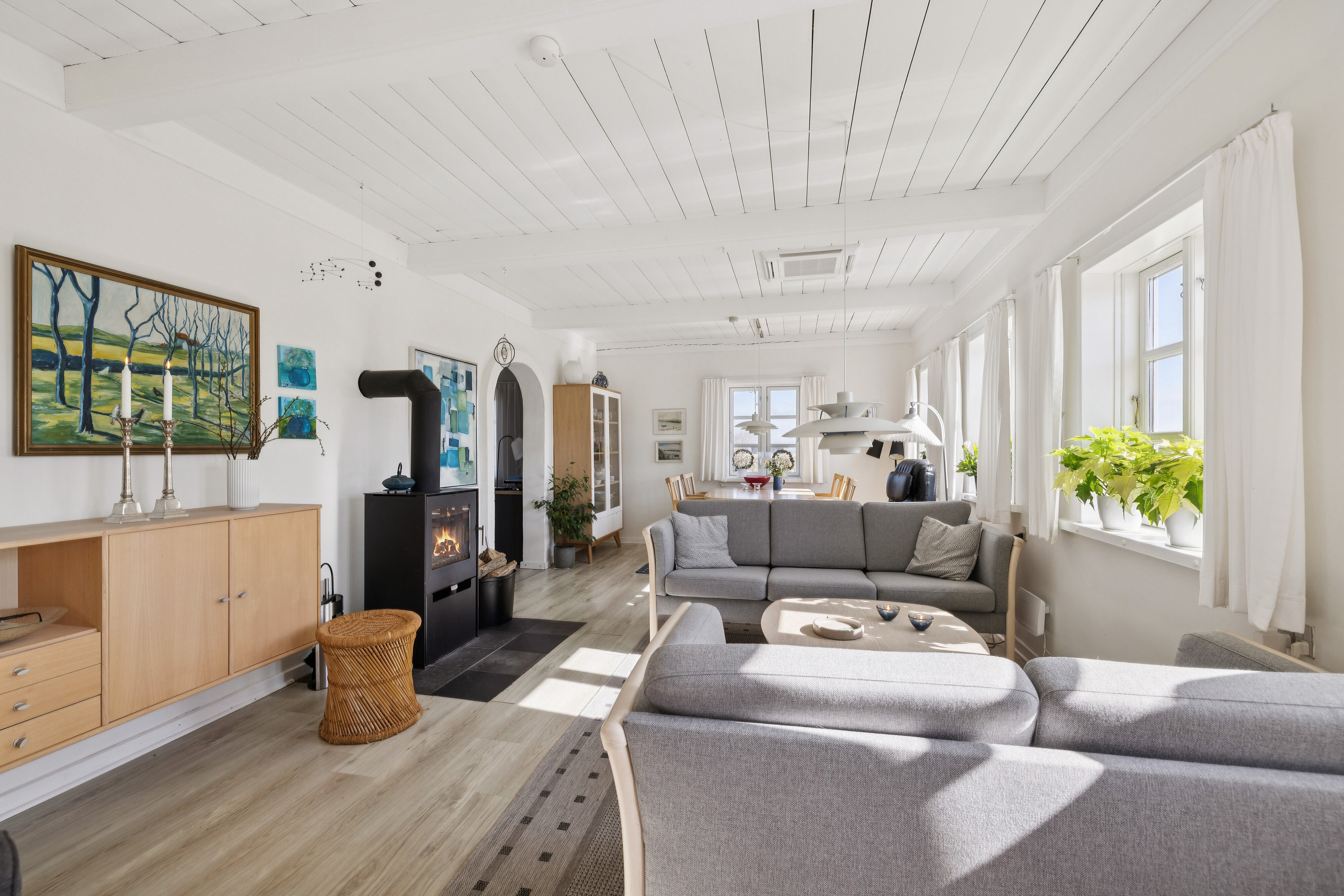 Fremhævet stue billede i fuldskærmstilstand. Billede af Strynø Brovej 3, Strynø, 5943 Strynø