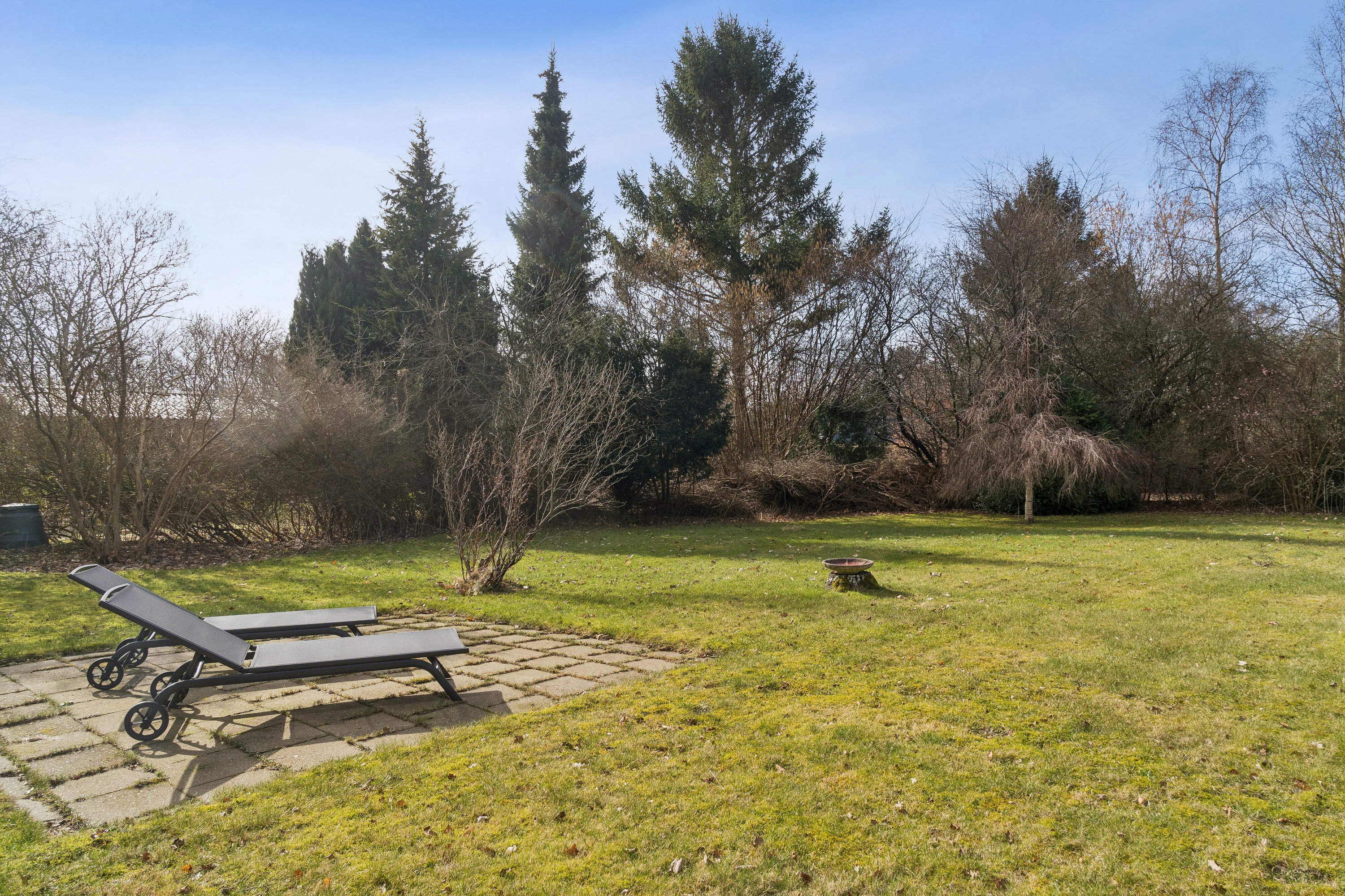 Fremhævet set fra haven billede i fuldskærmstilstand. Billede af Engdraget 17, Gudmindrup Lyng, 4573 Højby