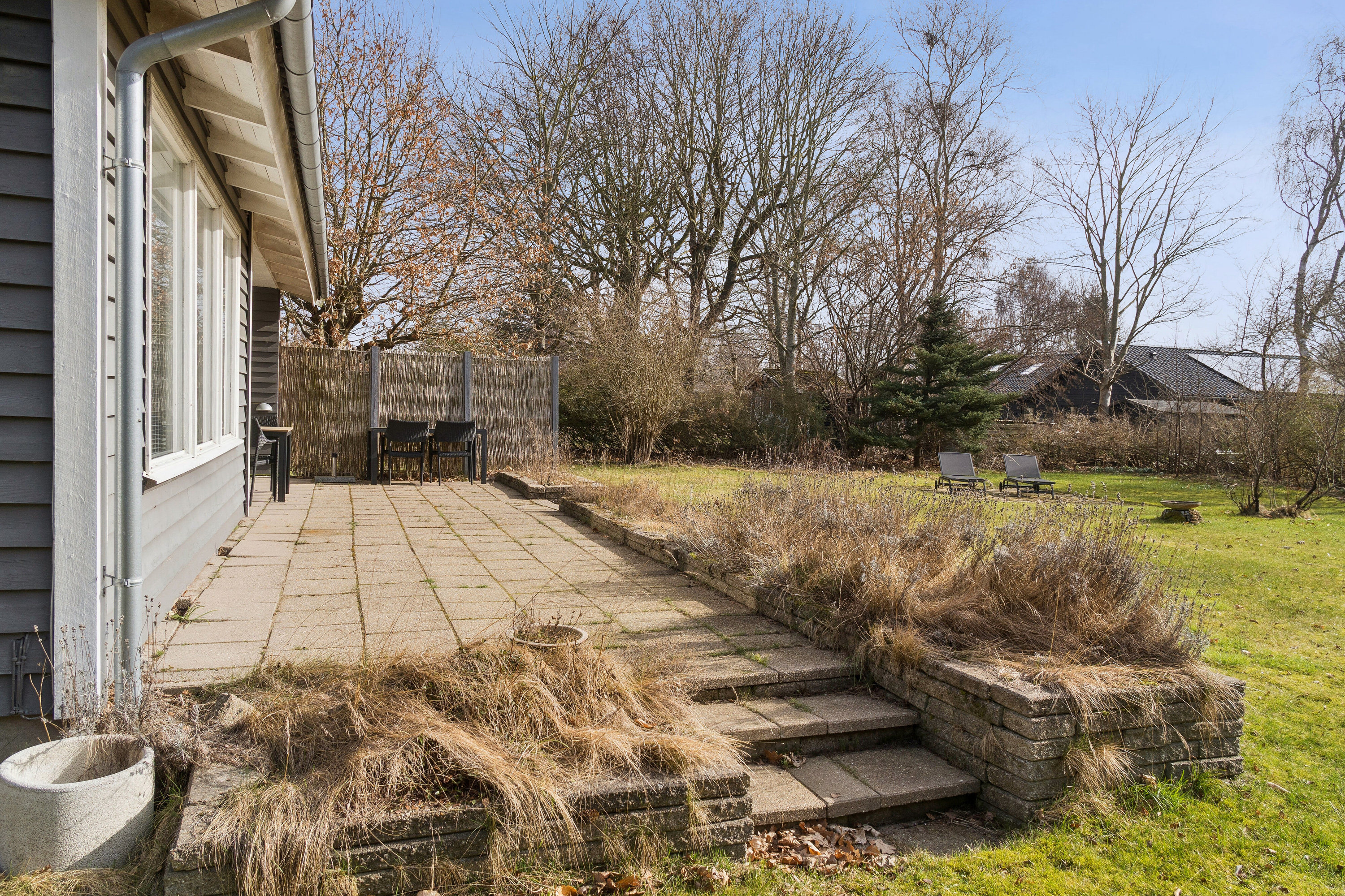 Fremhævet set fra haven billede i fuldskærmstilstand. Billede af Engdraget 17, Gudmindrup Lyng, 4573 Højby