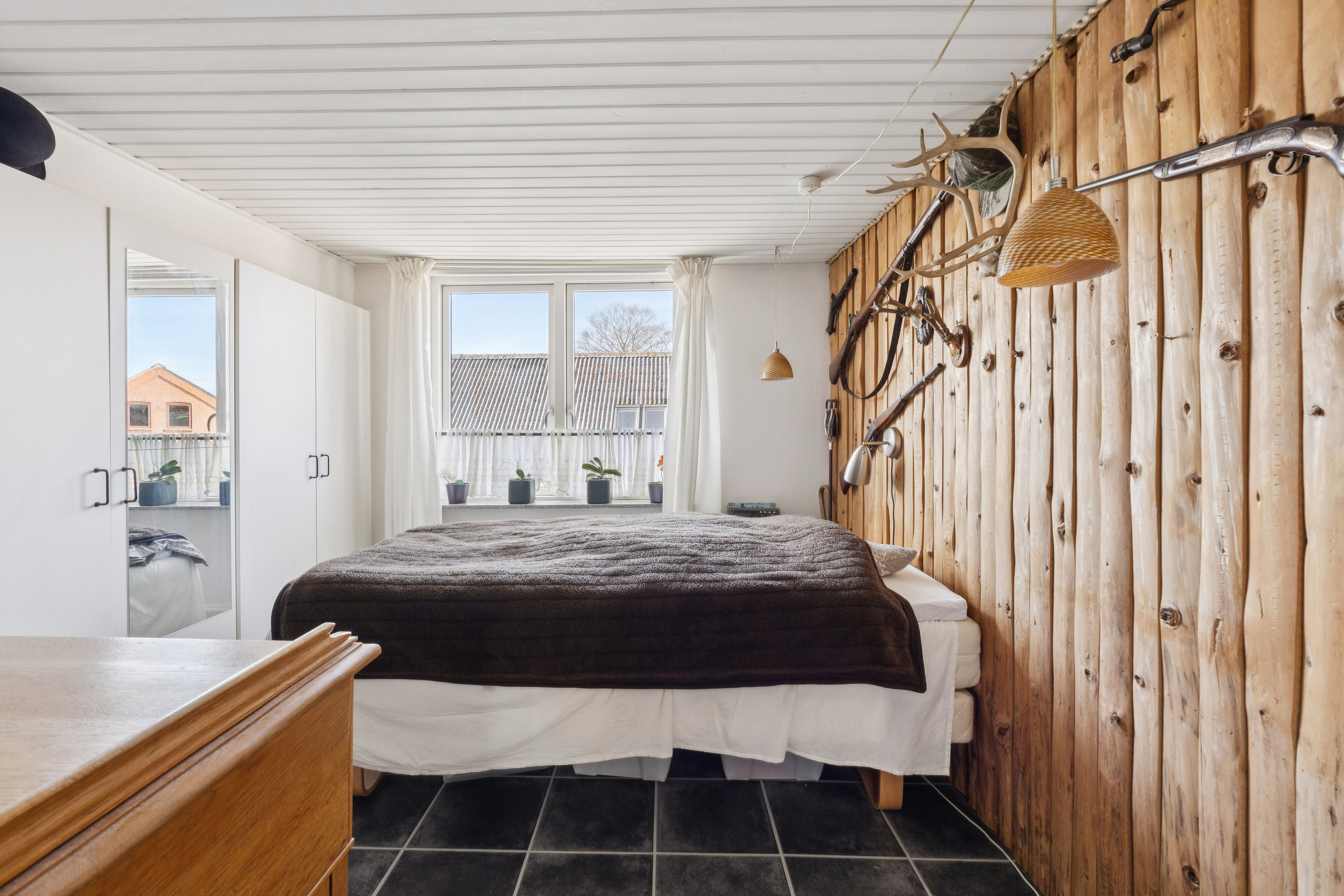 Fremhævet soveværelse billede i fuldskærmstilstand. Billede af Søndergade 1, 5884 Gudme