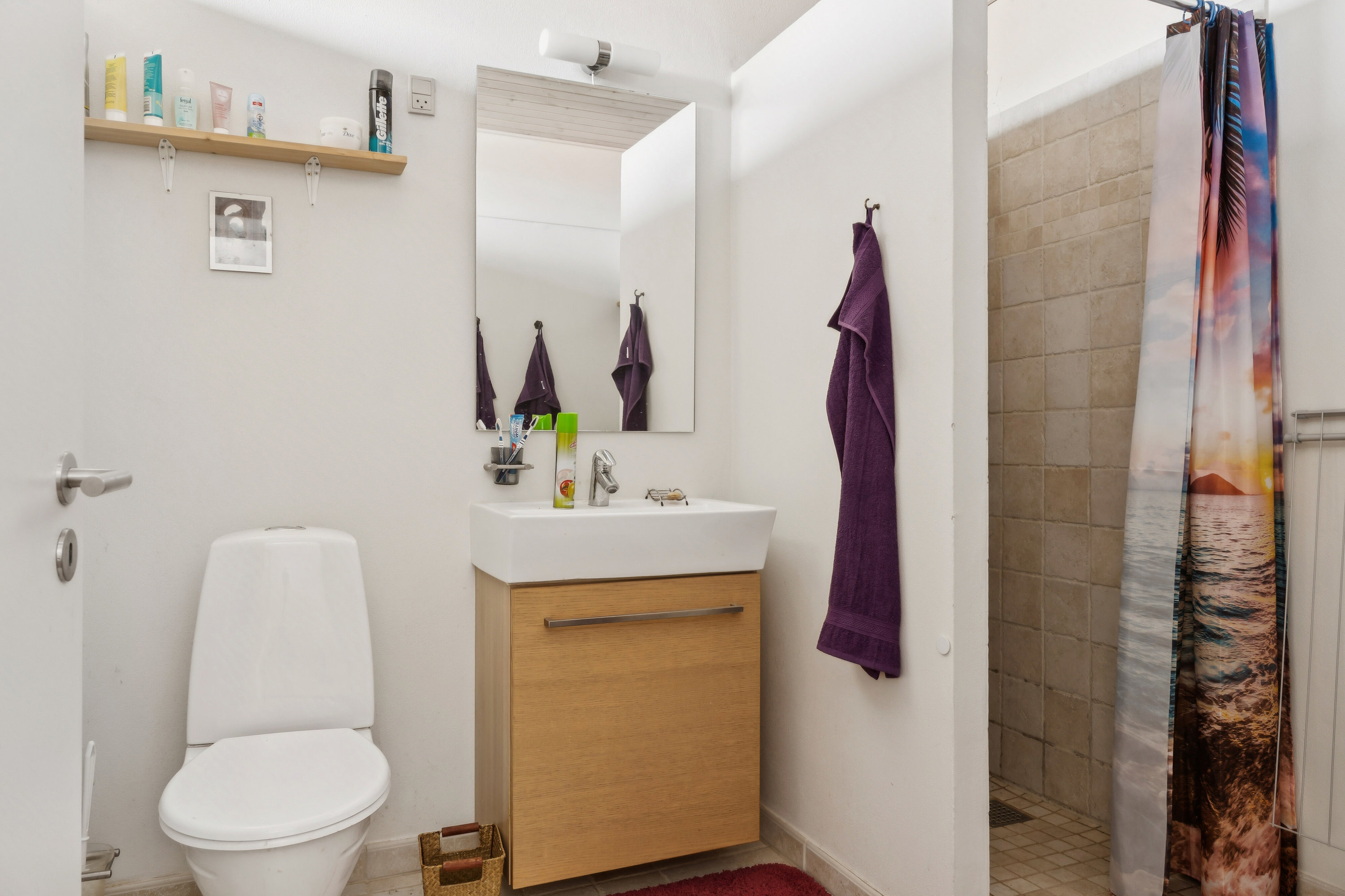 Fremhævet badeværelse billede i fuldskærmstilstand. Billede af Jaruplundvej 3, Bov, 6330 Padborg