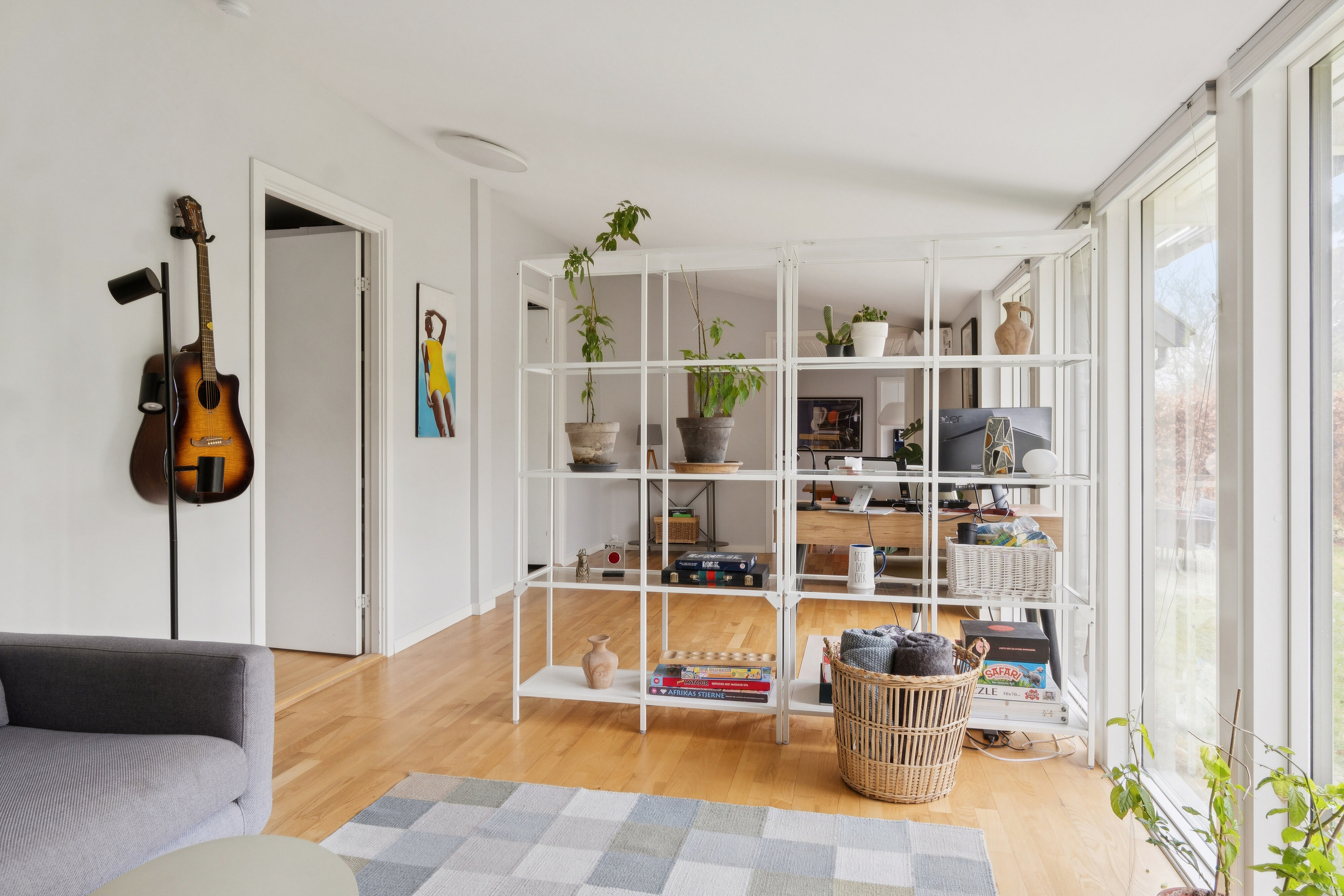 Fremhævet stue billede i fuldskærmstilstand. Billede af Åvej 18A, Himmelev, 4000 Roskilde