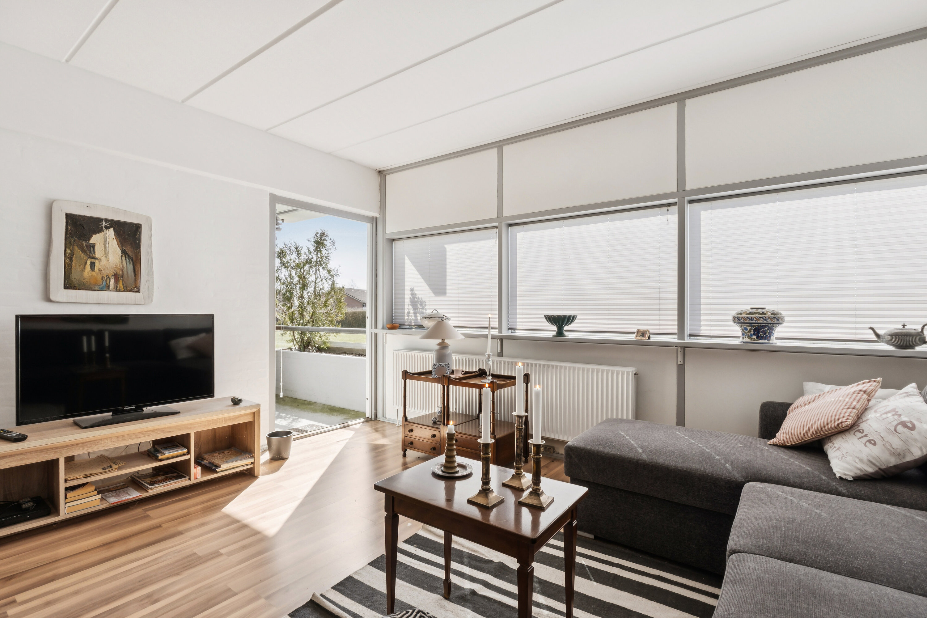 Fremhævet stue billede i fuldskærmstilstand. Billede af Jaruplundvej 3, Bov, 6330 Padborg