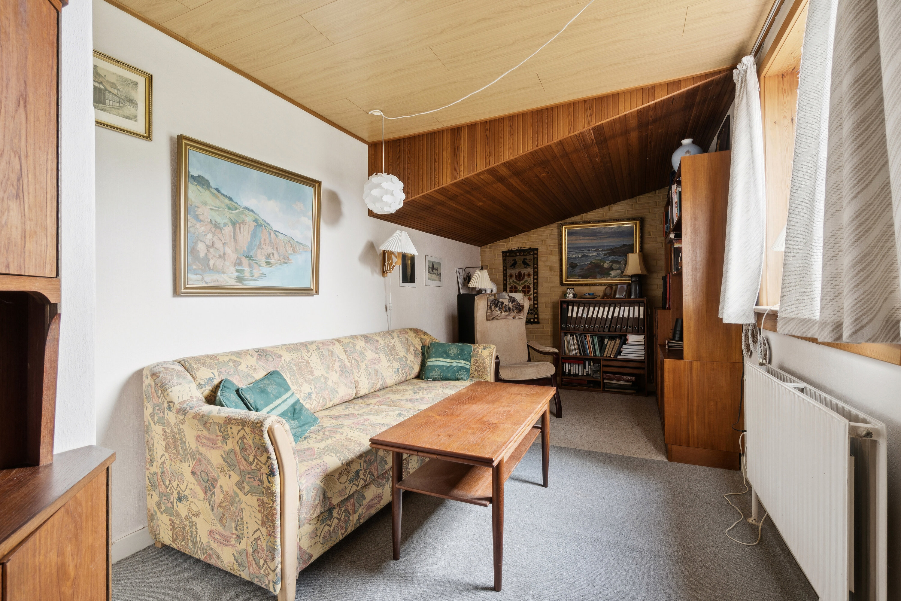 Fremhævet stue billede i fuldskærmstilstand. Billede af Sandflugtsvej 24, 3700 Rønne