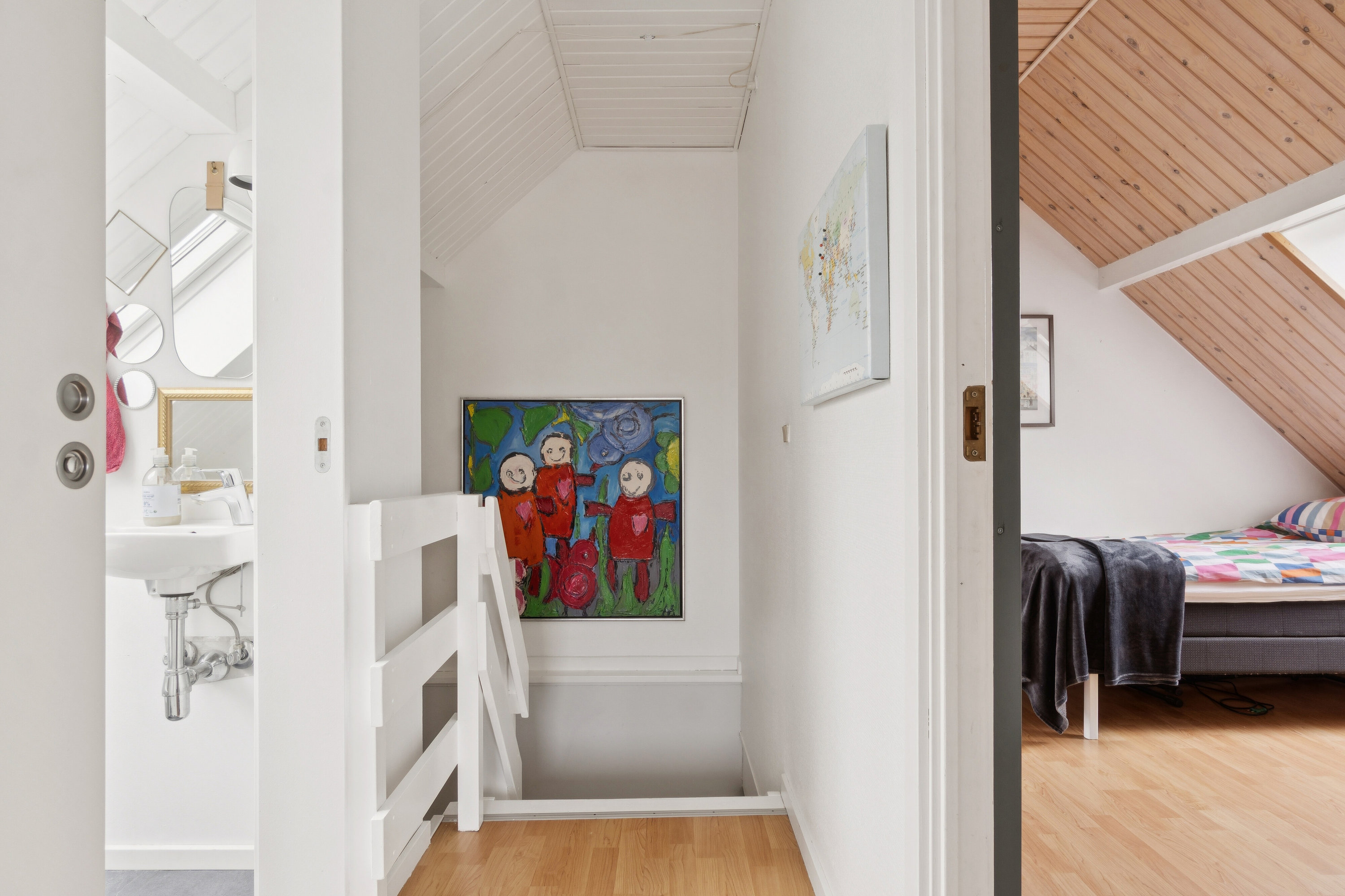 Fremhævet hall billede i fuldskærmstilstand. Billede af Åvej 18A, Himmelev, 4000 Roskilde