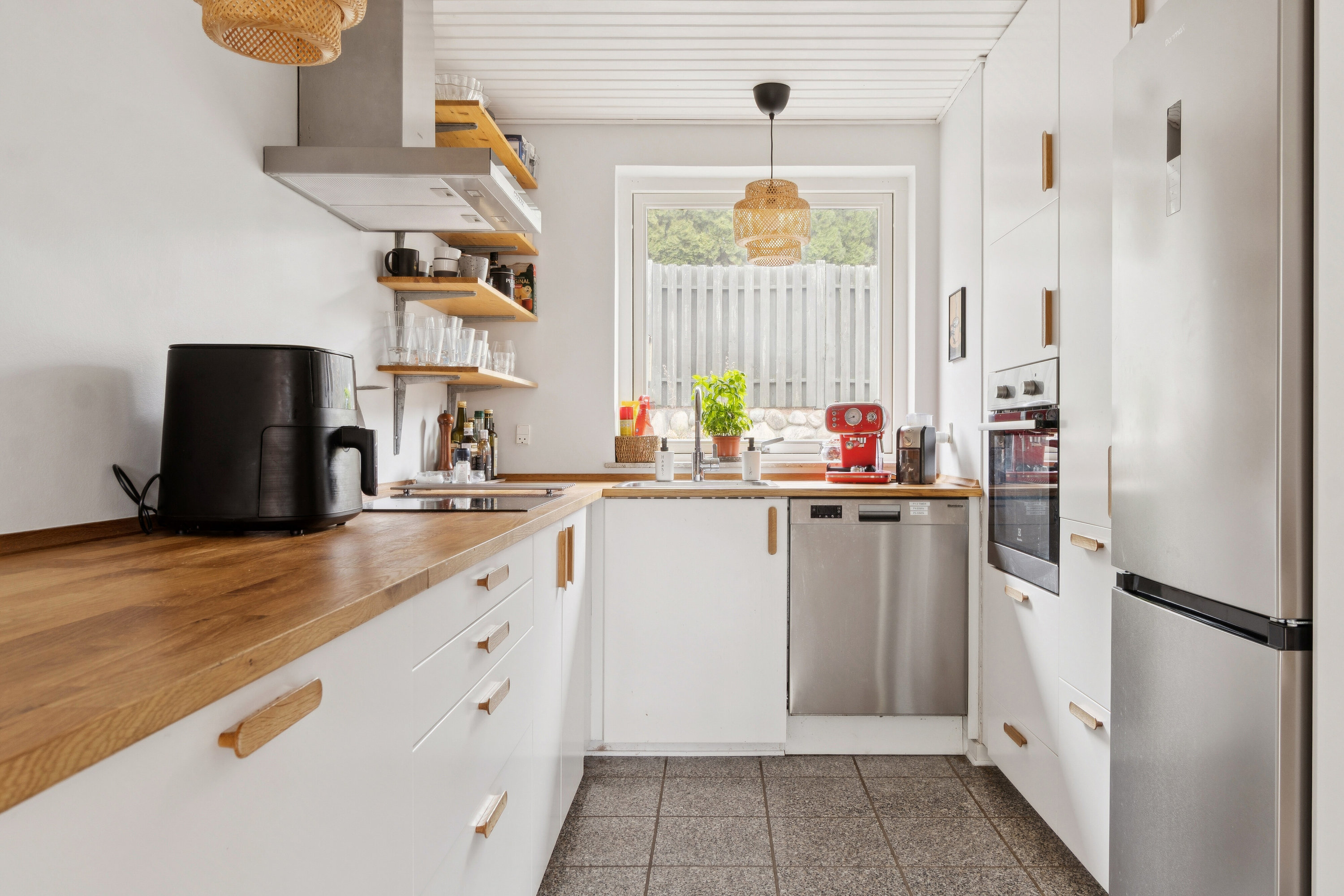 Fremhævet køkken billede i fuldskærmstilstand. Billede af Åvej 18A, Himmelev, 4000 Roskilde