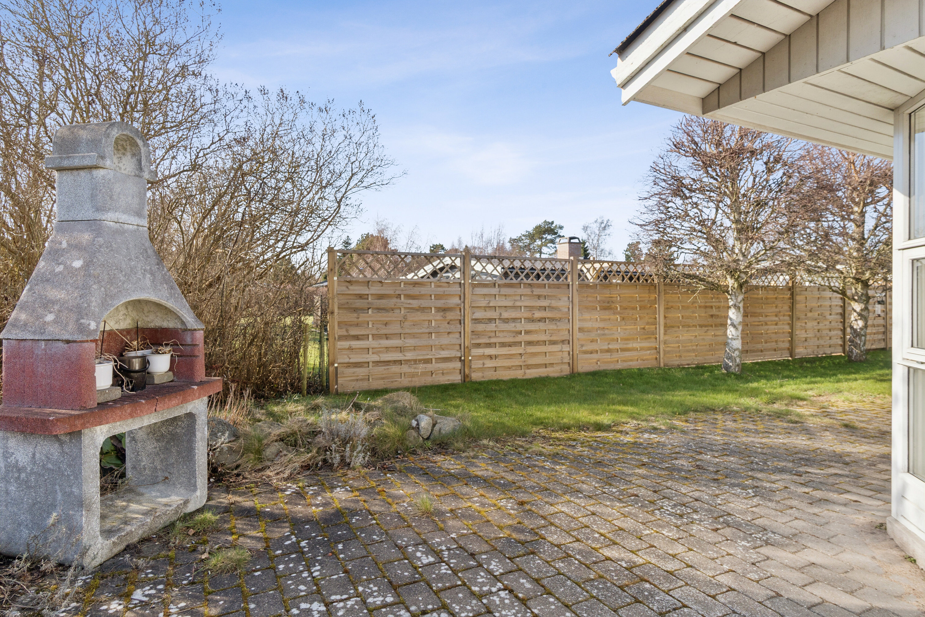 Fremhævet set fra haven billede i fuldskærmstilstand. Billede af Tjørnelunden 13, Bjerge Str, 4480 Store Fuglede