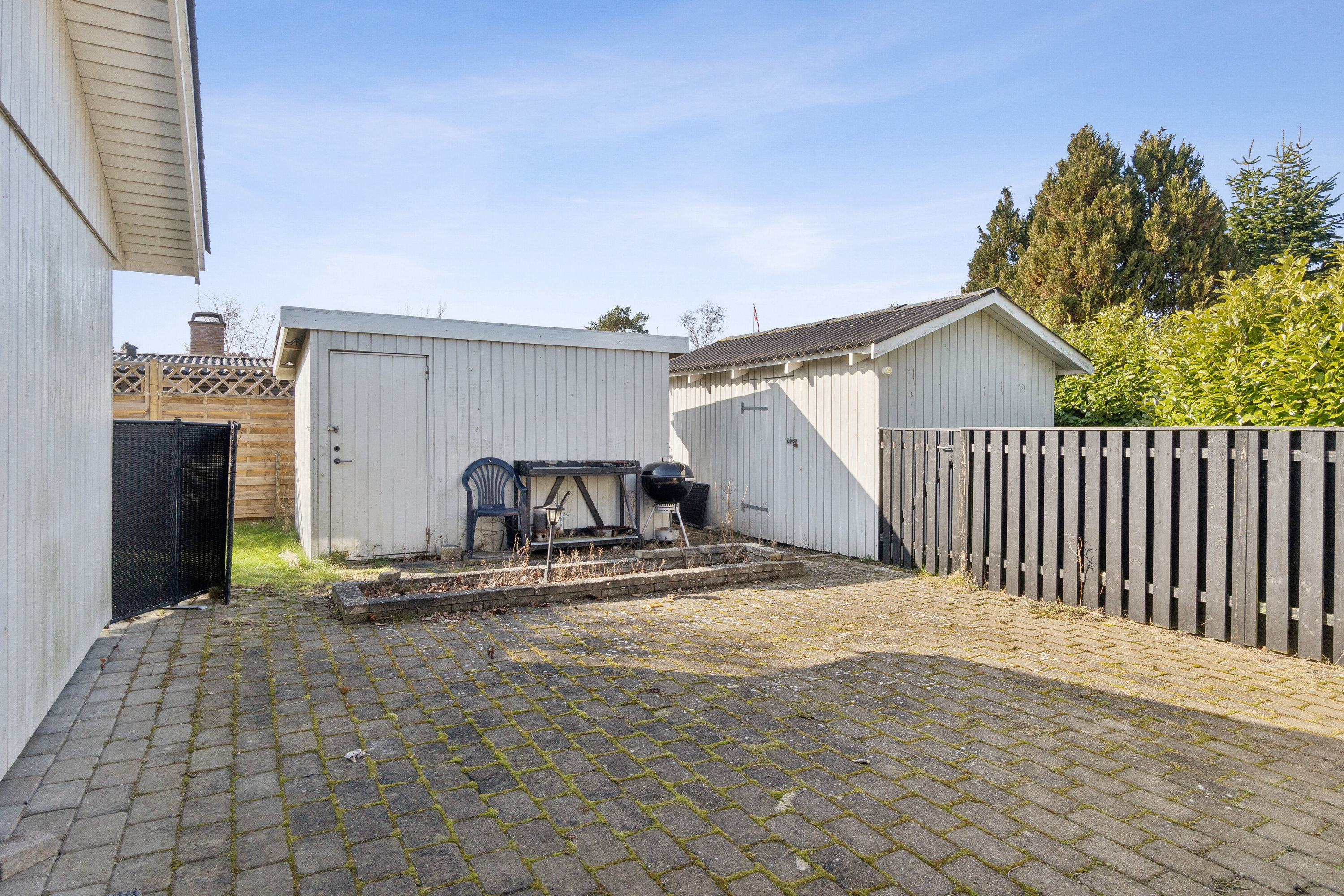 Fremhævet set fra haven billede i fuldskærmstilstand. Billede af Tjørnelunden 13, Bjerge Str, 4480 Store Fuglede