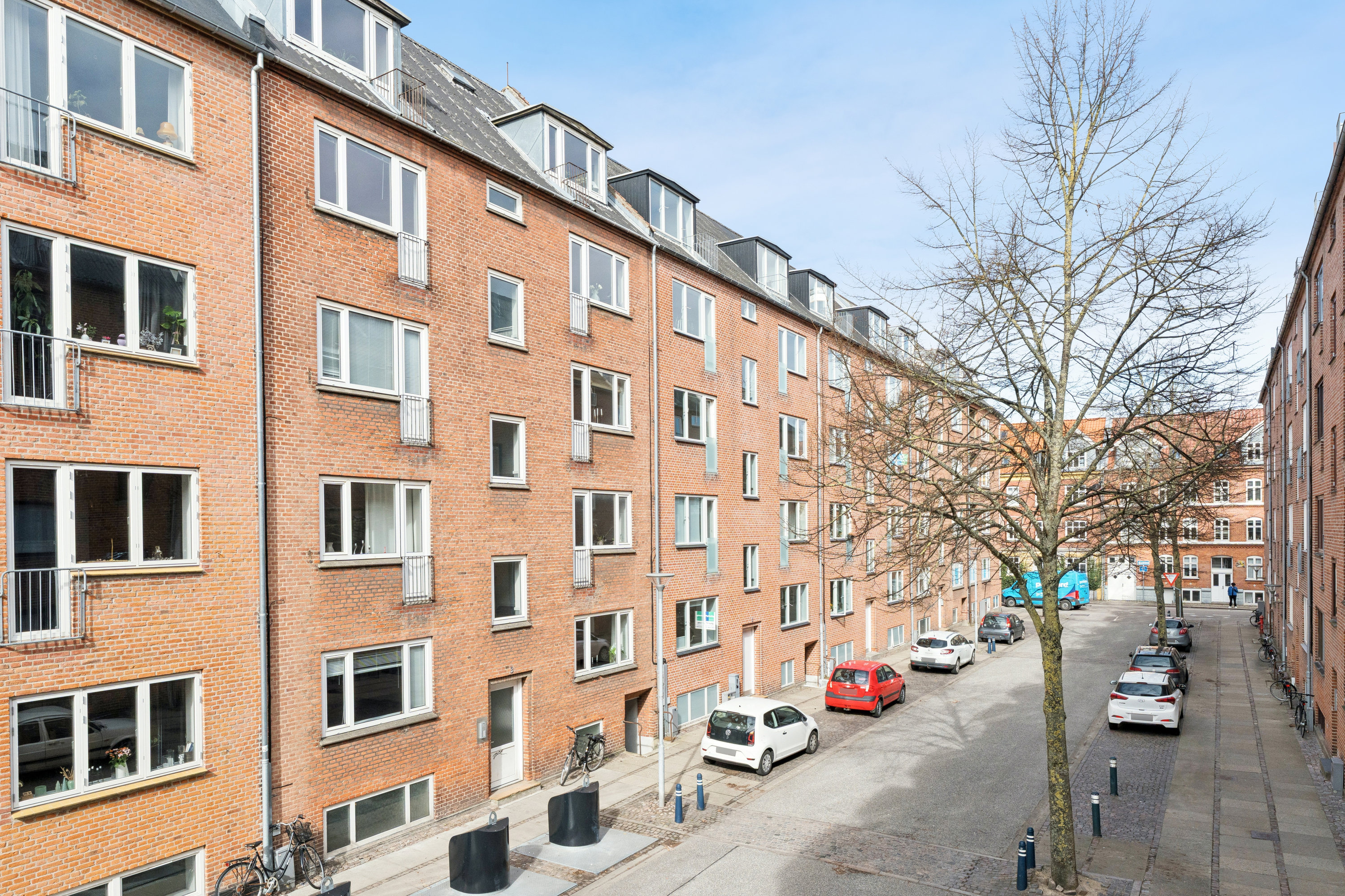 Fremhævet andet billede i fuldskærmstilstand. Billede af Dybbølgade 5, st.. tv., 9000 Aalborg