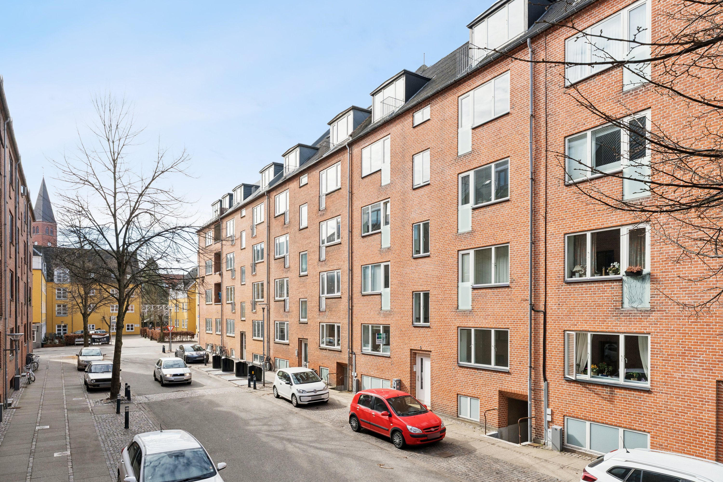 Fremhævet andet billede i fuldskærmstilstand. Billede af Dybbølgade 5, st.. tv., 9000 Aalborg