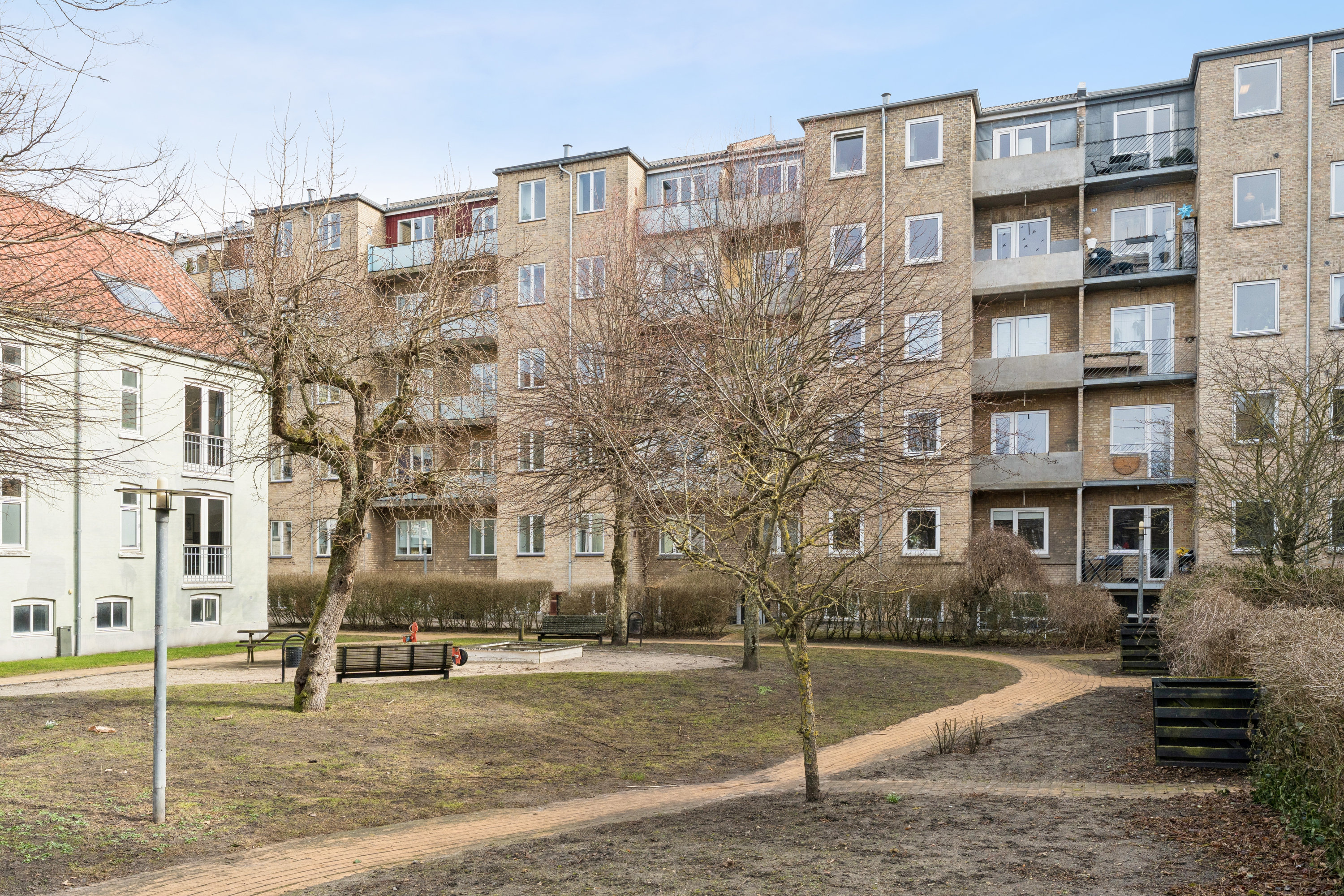 Fremhævet andet billede i fuldskærmstilstand. Billede af Dybbølgade 5, st.. tv., 9000 Aalborg