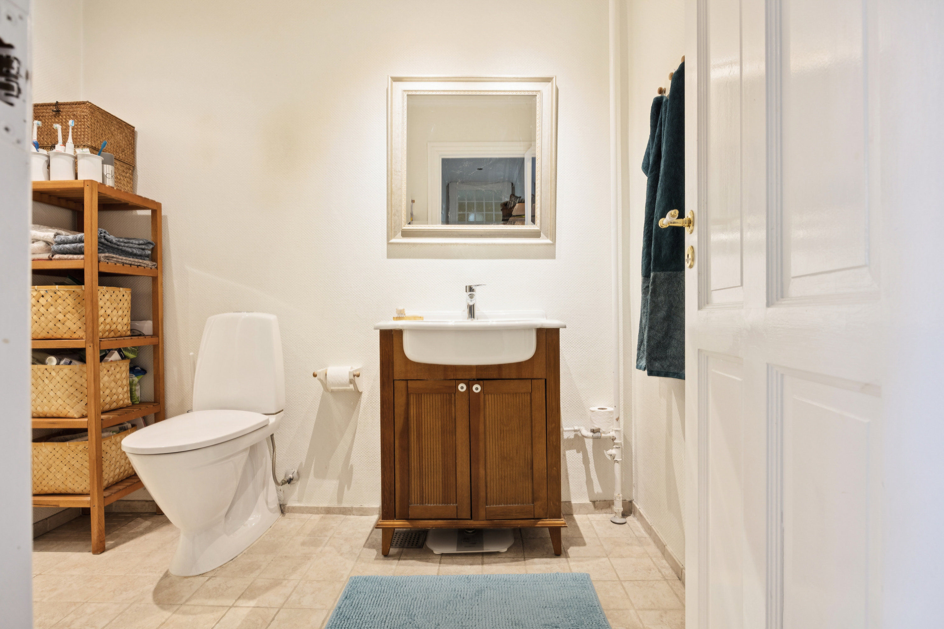 Fremhævet badeværelse billede i fuldskærmstilstand. Billede af Kochsvej 2, st.. th., 1812 Frederiksberg C