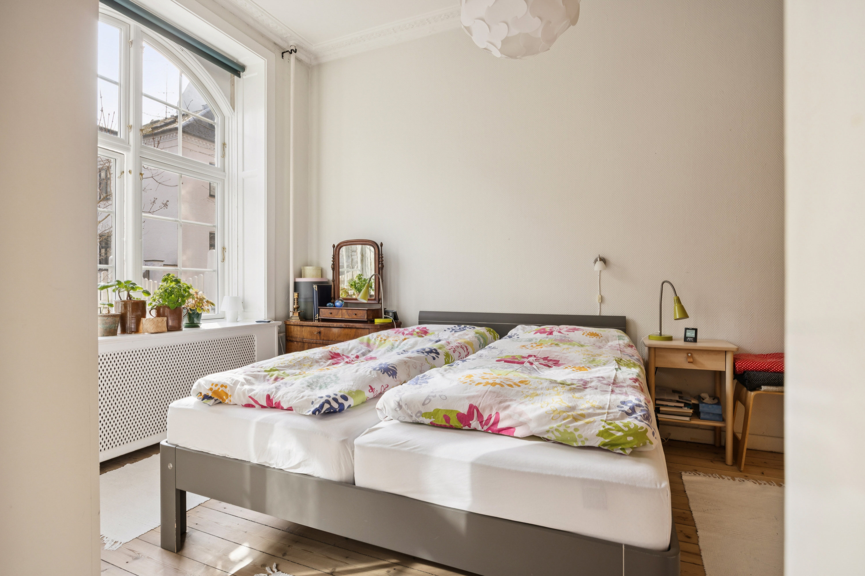 Fremhævet værelse billede i fuldskærmstilstand. Billede af Kochsvej 2, st.. th., 1812 Frederiksberg C